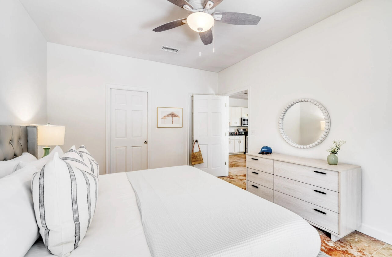 SPYGLASS VILLAS - Residential