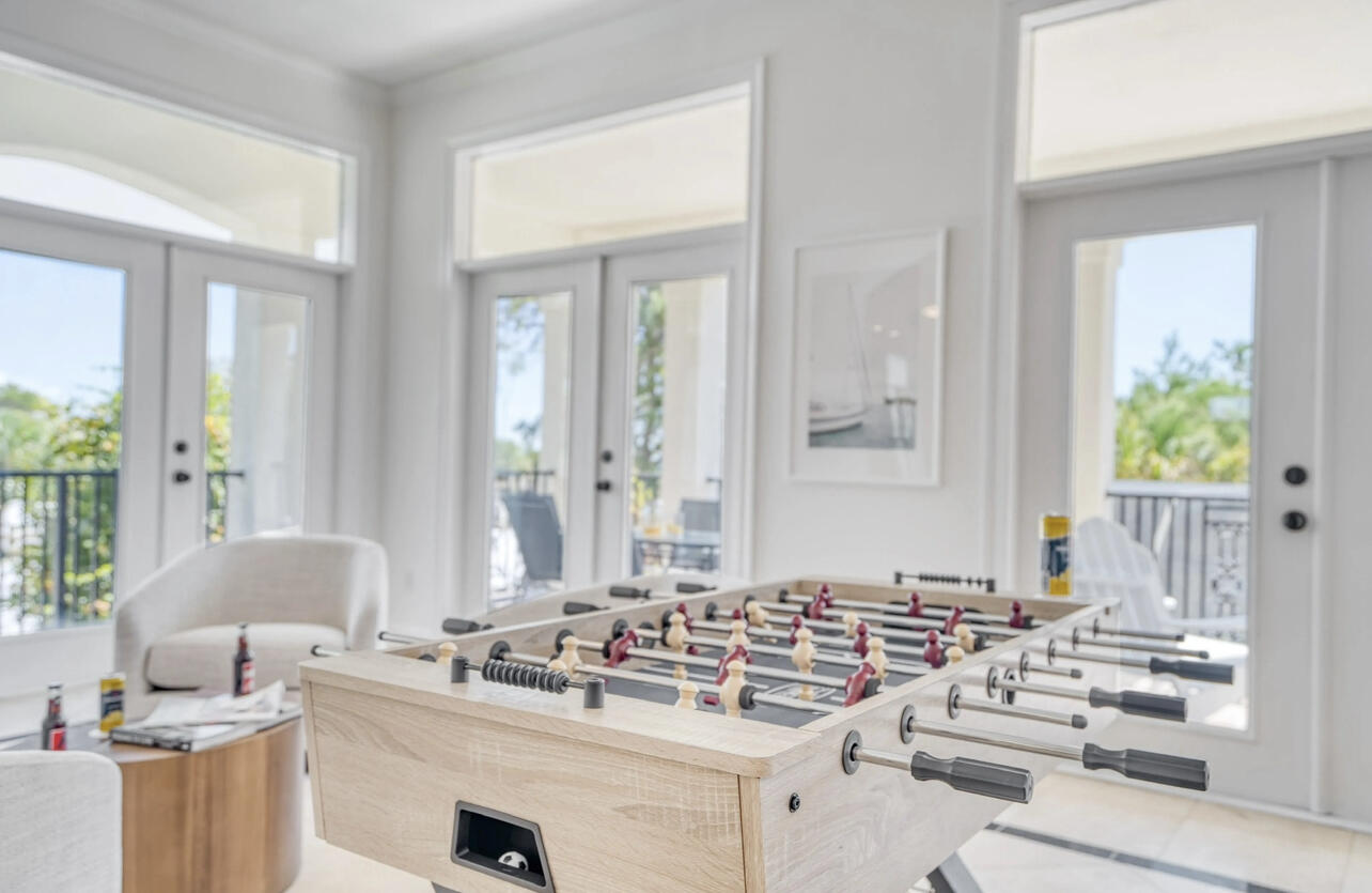 SPYGLASS VILLAS - Residential