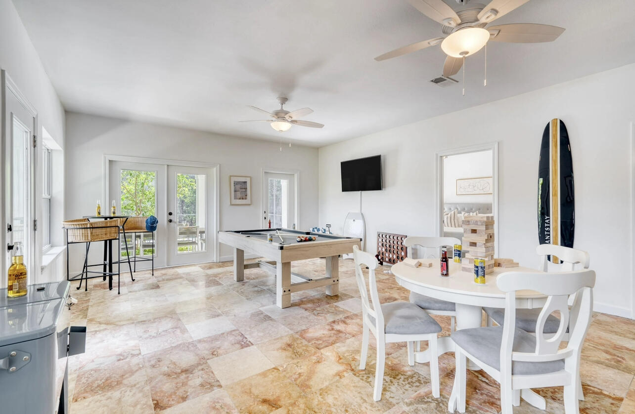 SPYGLASS VILLAS - Residential