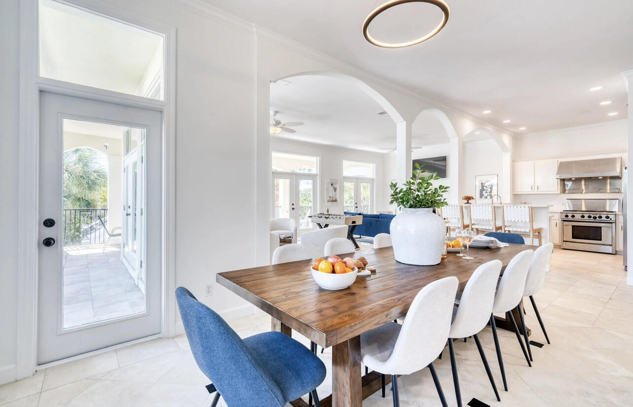 SPYGLASS VILLAS - Residential