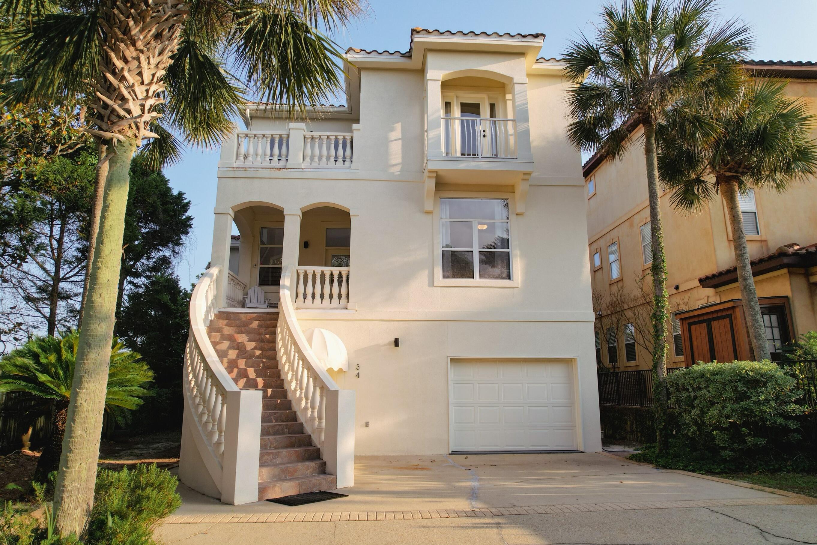 SPYGLASS VILLAS - Residential