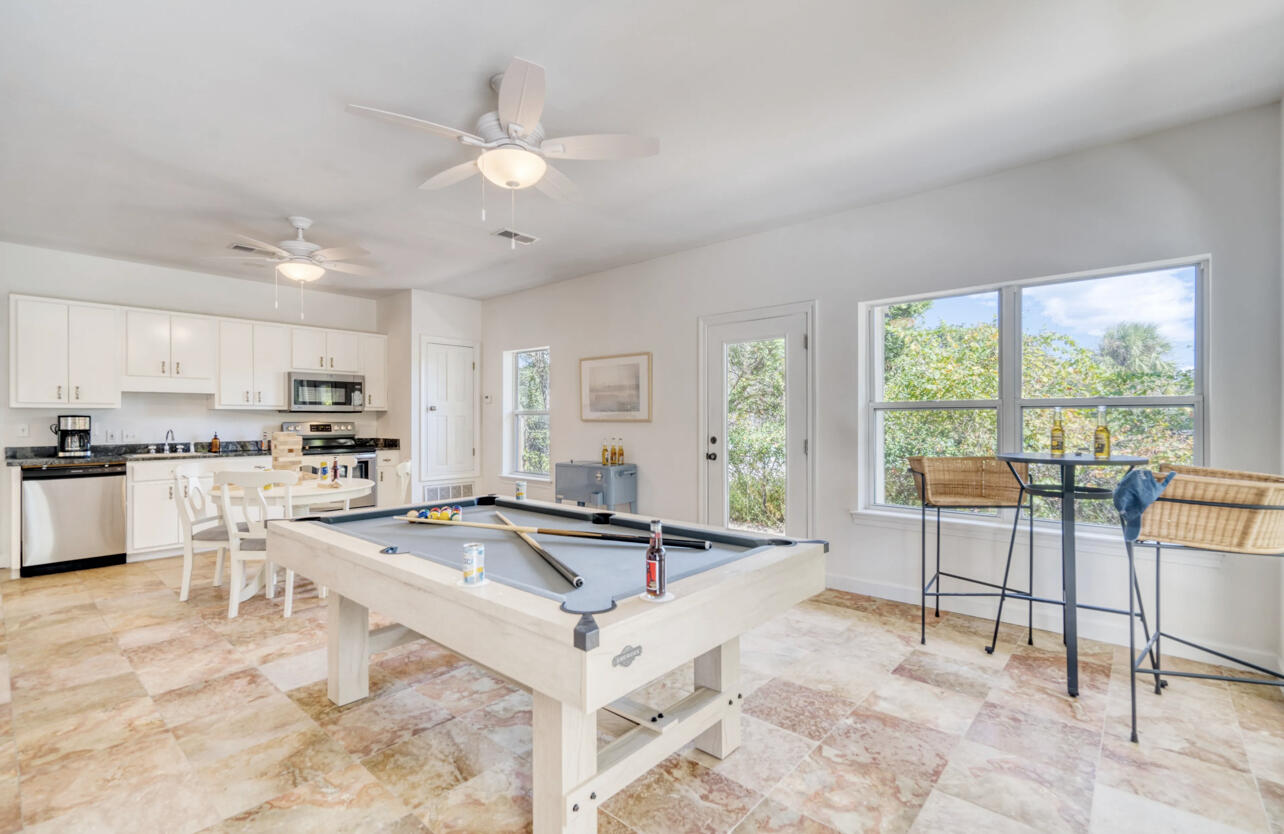 SPYGLASS VILLAS - Residential
