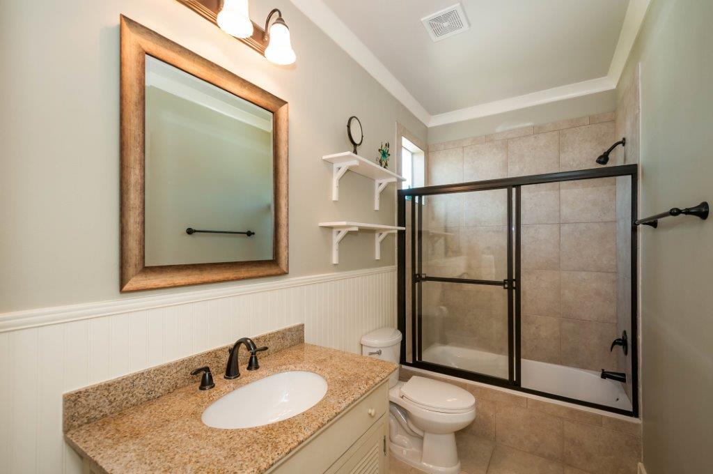 LEISURE BAY - Residential