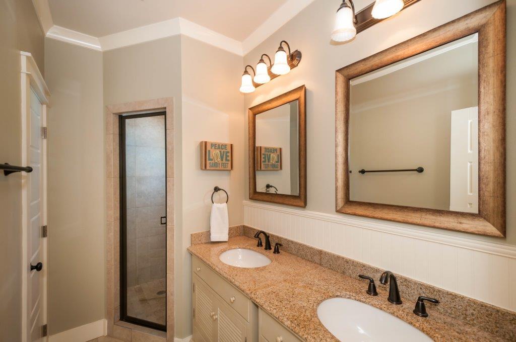 LEISURE BAY - Residential