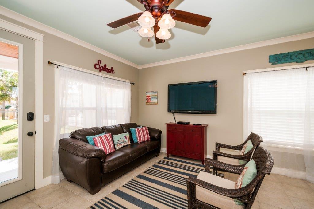 LEISURE BAY - Residential