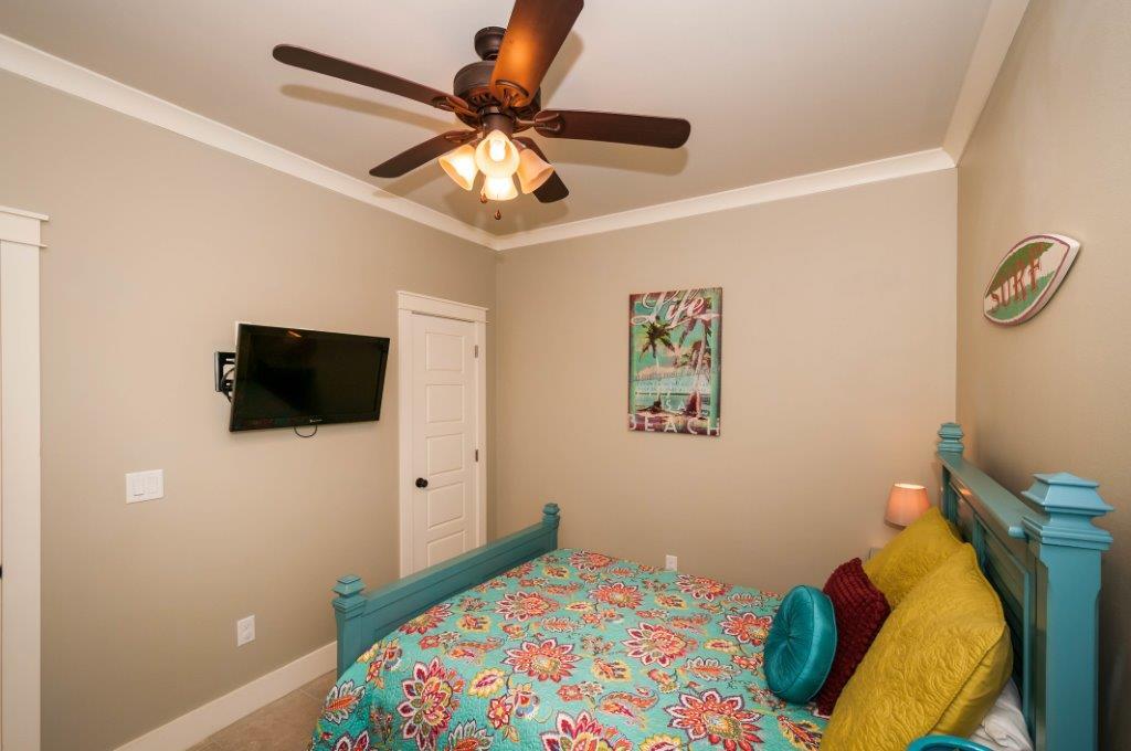 LEISURE BAY - Residential