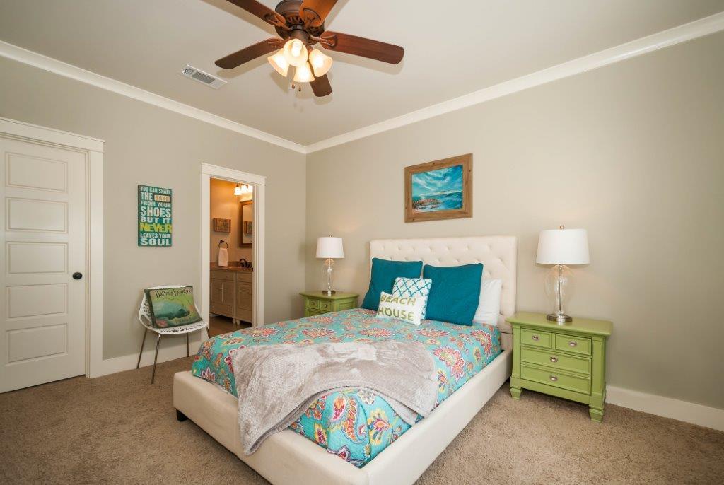 LEISURE BAY - Residential