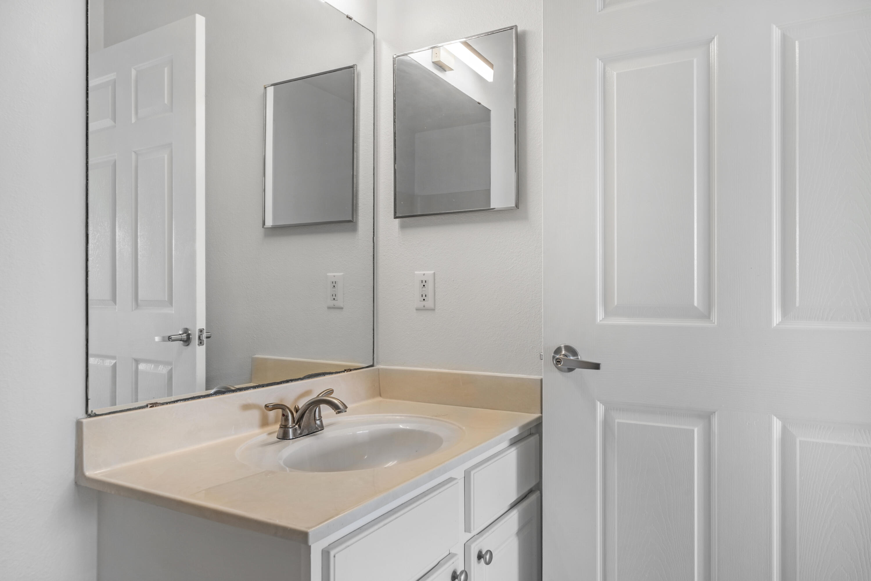 THE FLORIDA CLUB - Residential