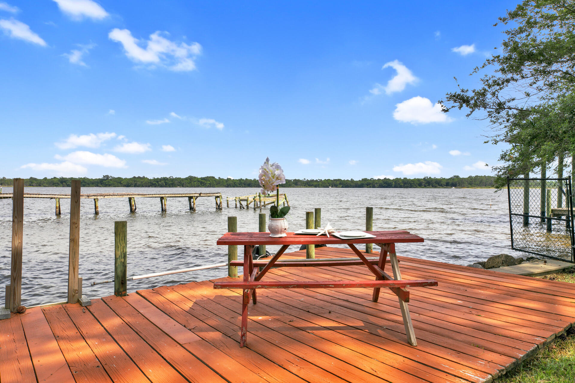 BAYSHORE RESORT UNREC - Residential