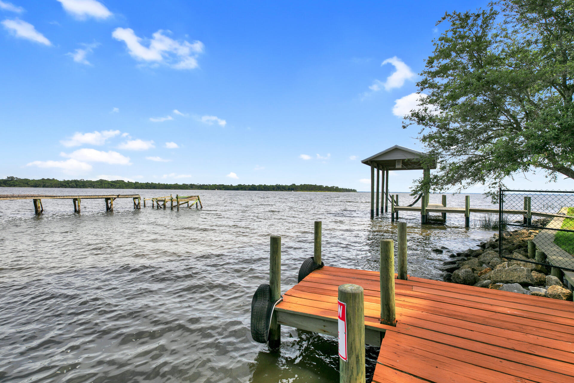 BAYSHORE RESORT UNREC - Residential