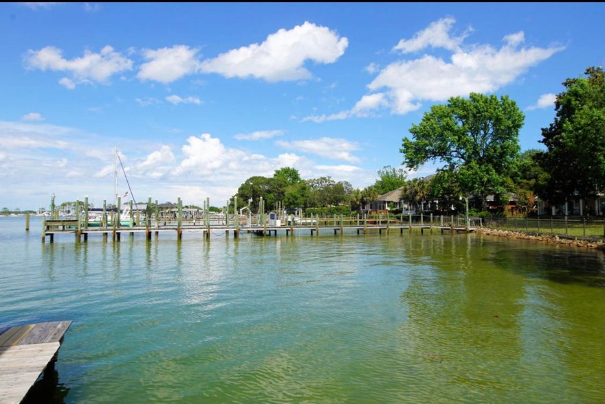 COMP PURPOSES ONLY
WATERFRONT LOT