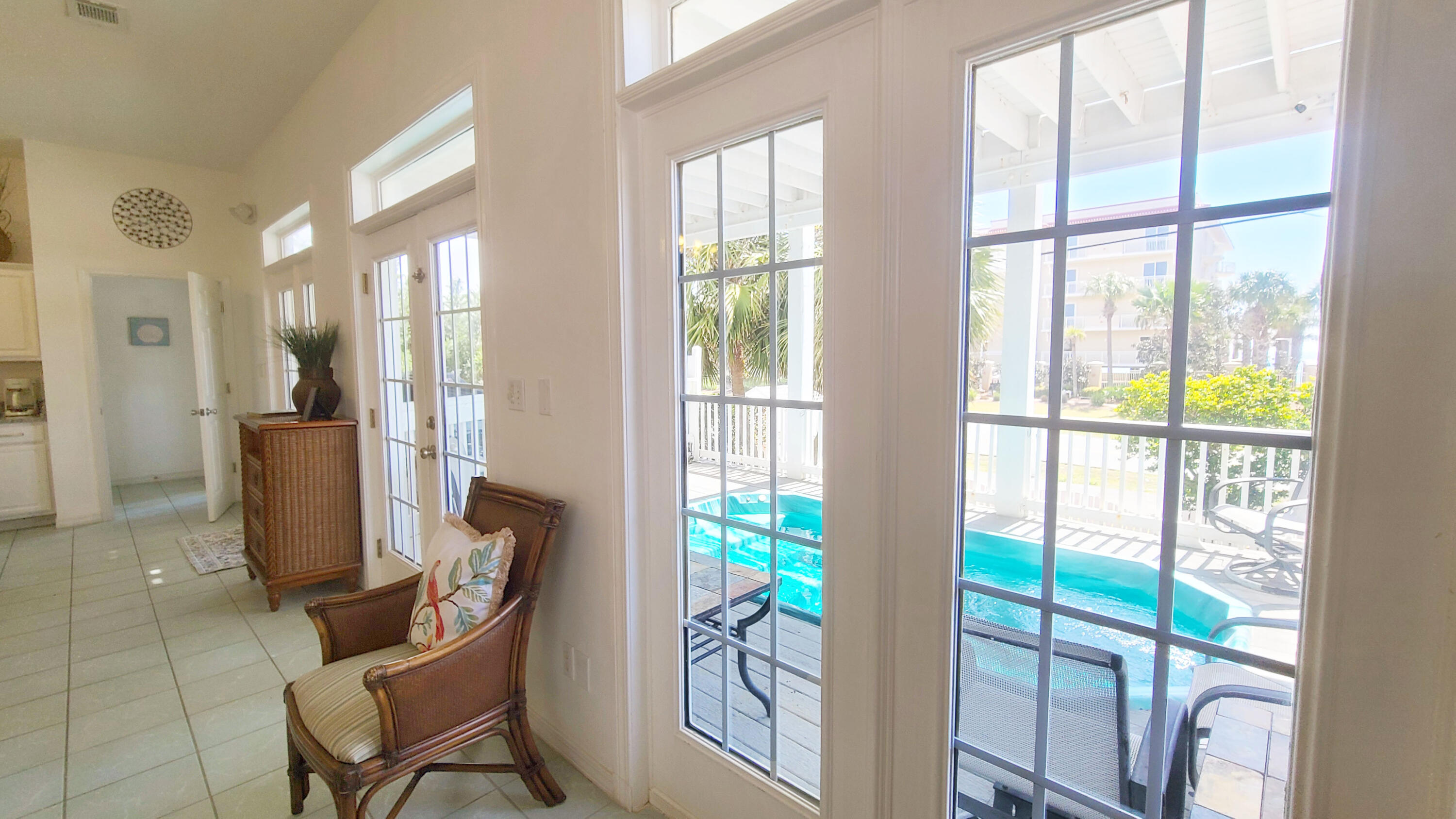 CRYSTAL BEACH - Residential