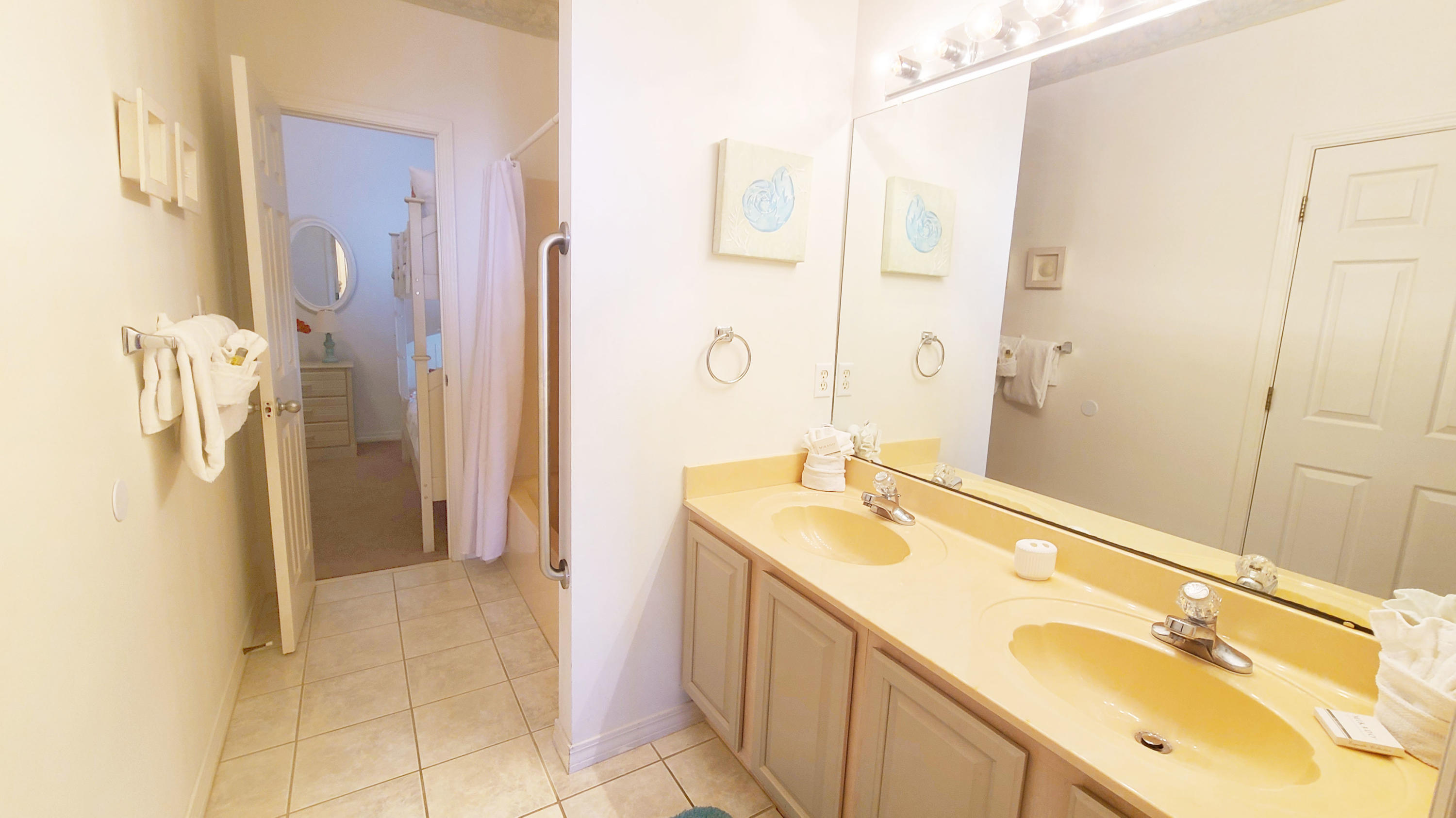 CRYSTAL BEACH - Residential