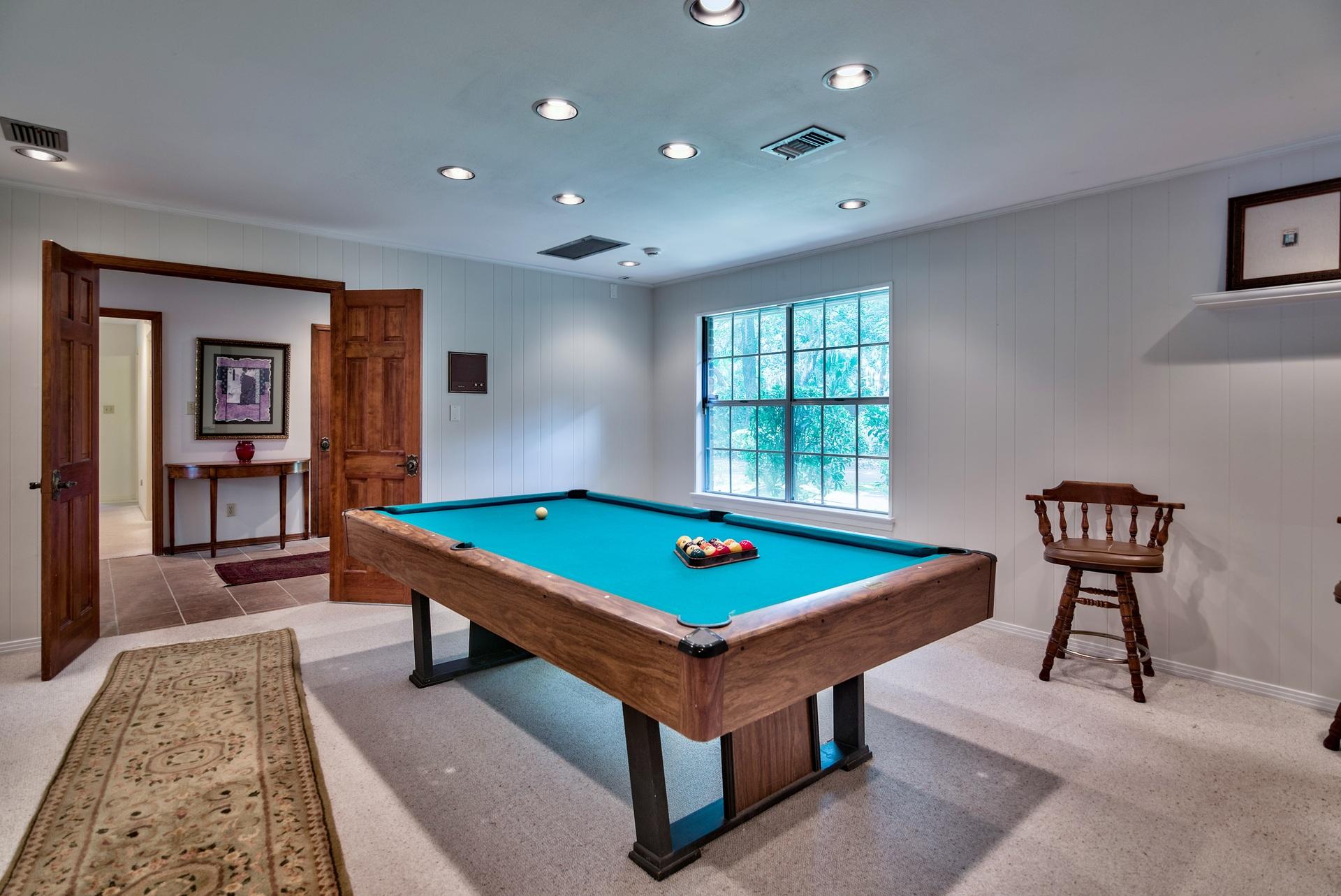 WOODLAND SHORES - Residential