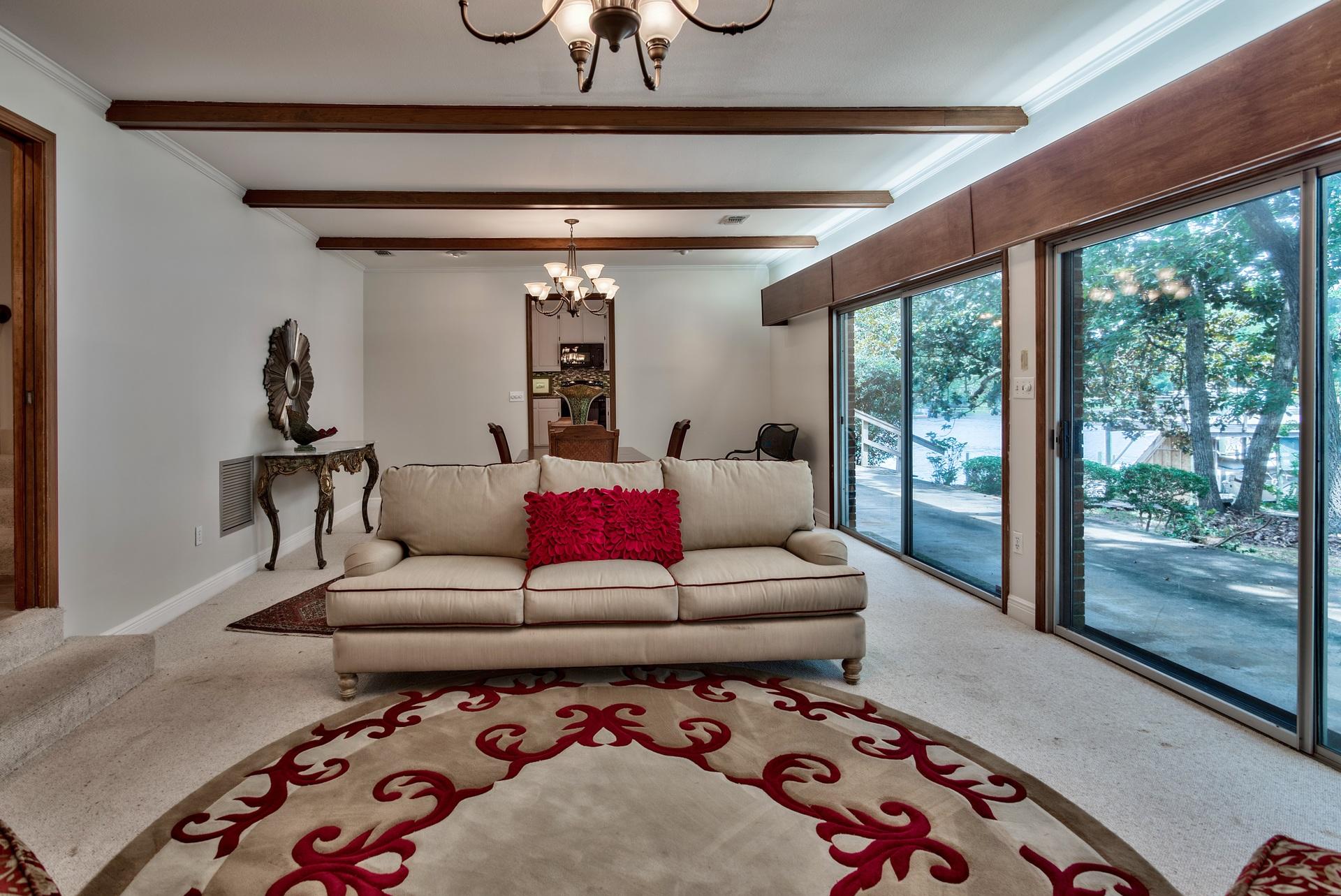 WOODLAND SHORES - Residential