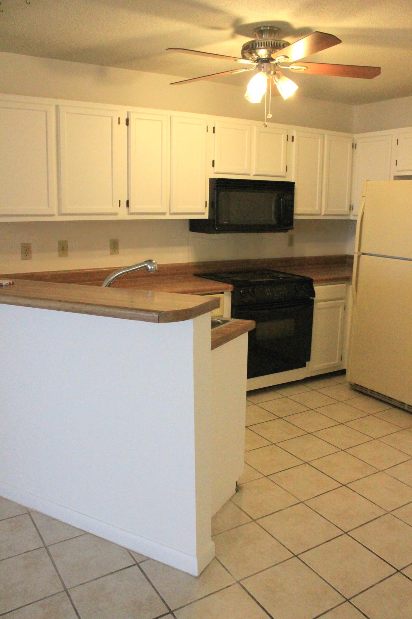 BAY MANOR - Residential