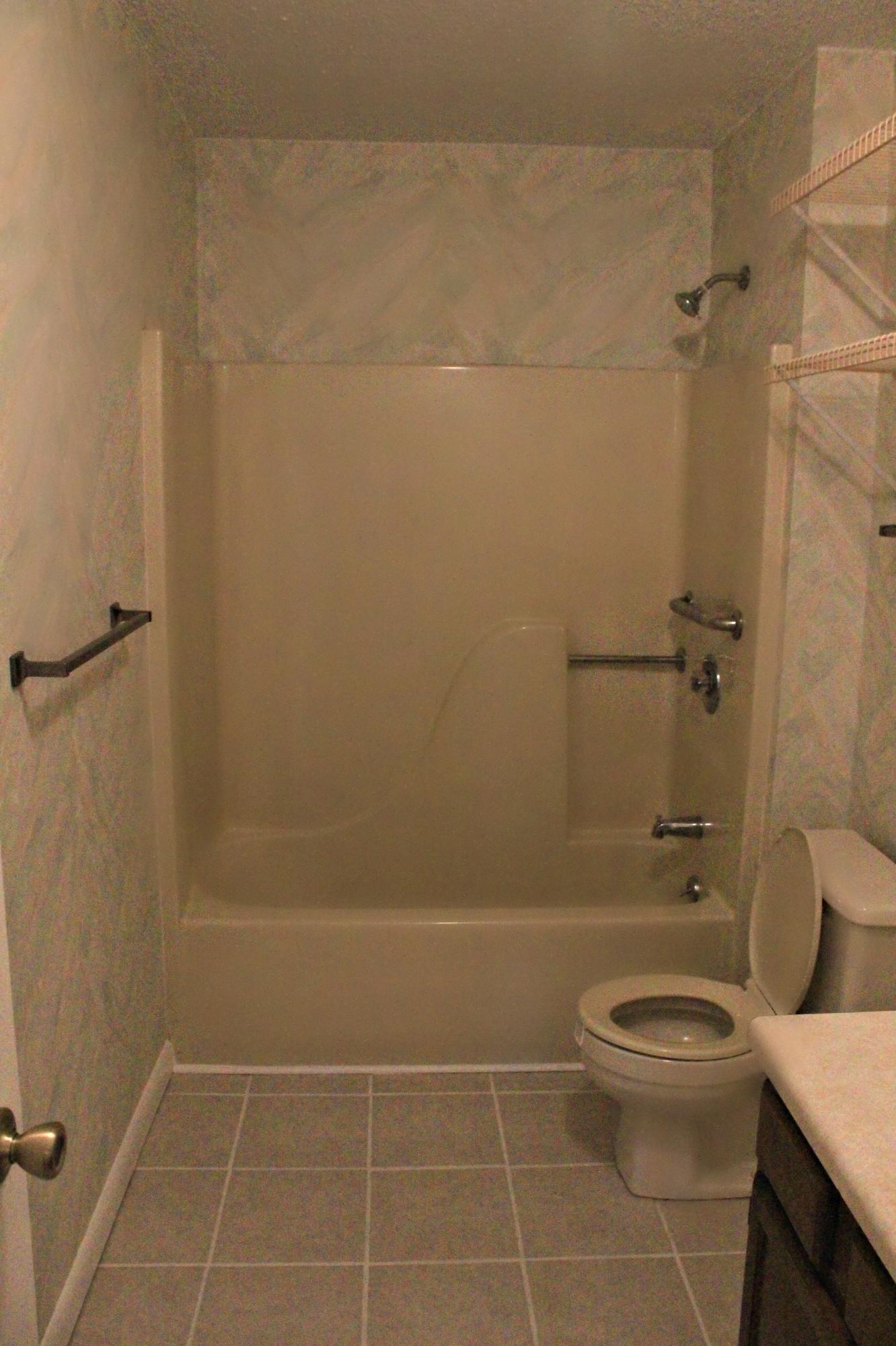 BAY MANOR - Residential