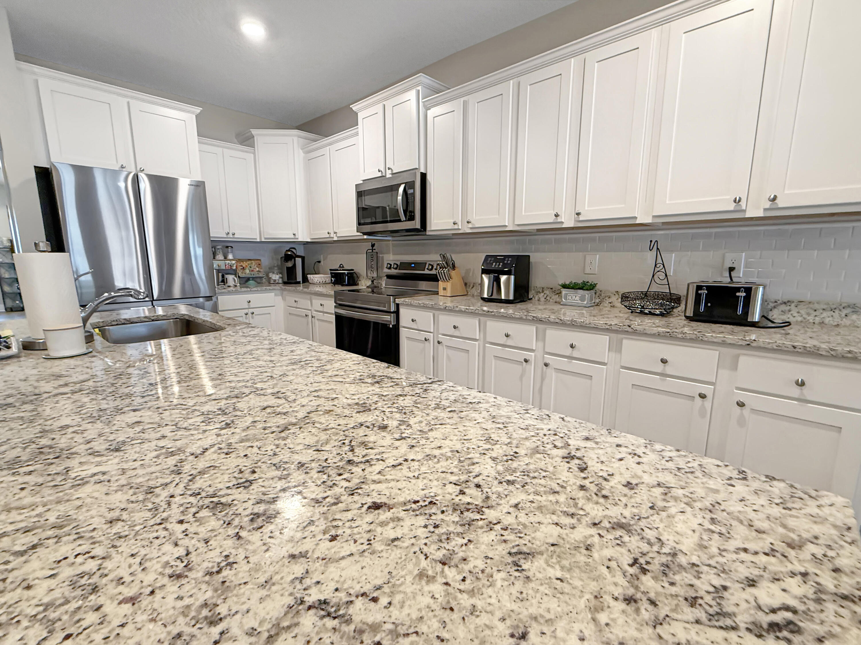 HILLWOOD ESTATES - Residential