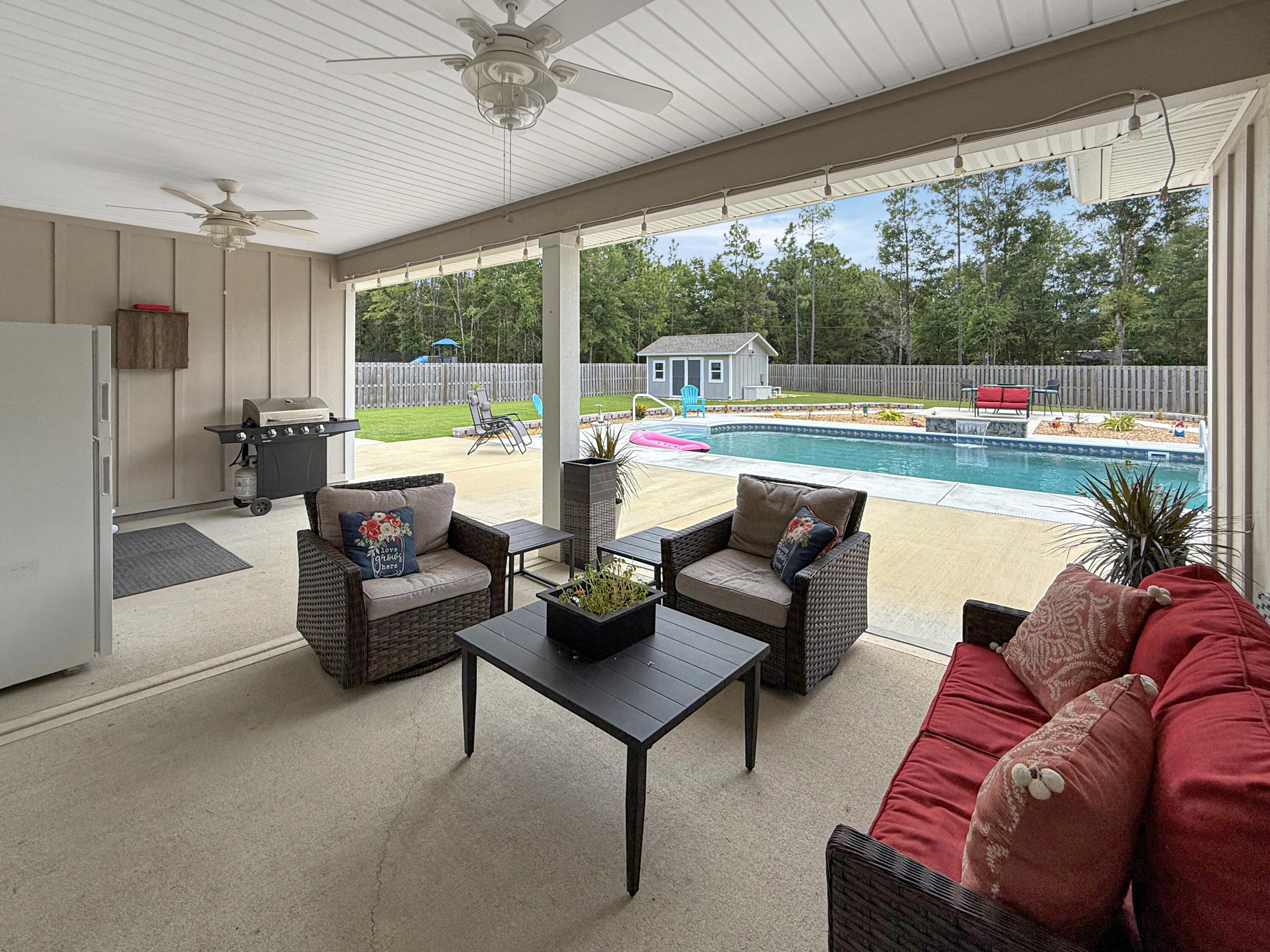 HILLWOOD ESTATES - Residential