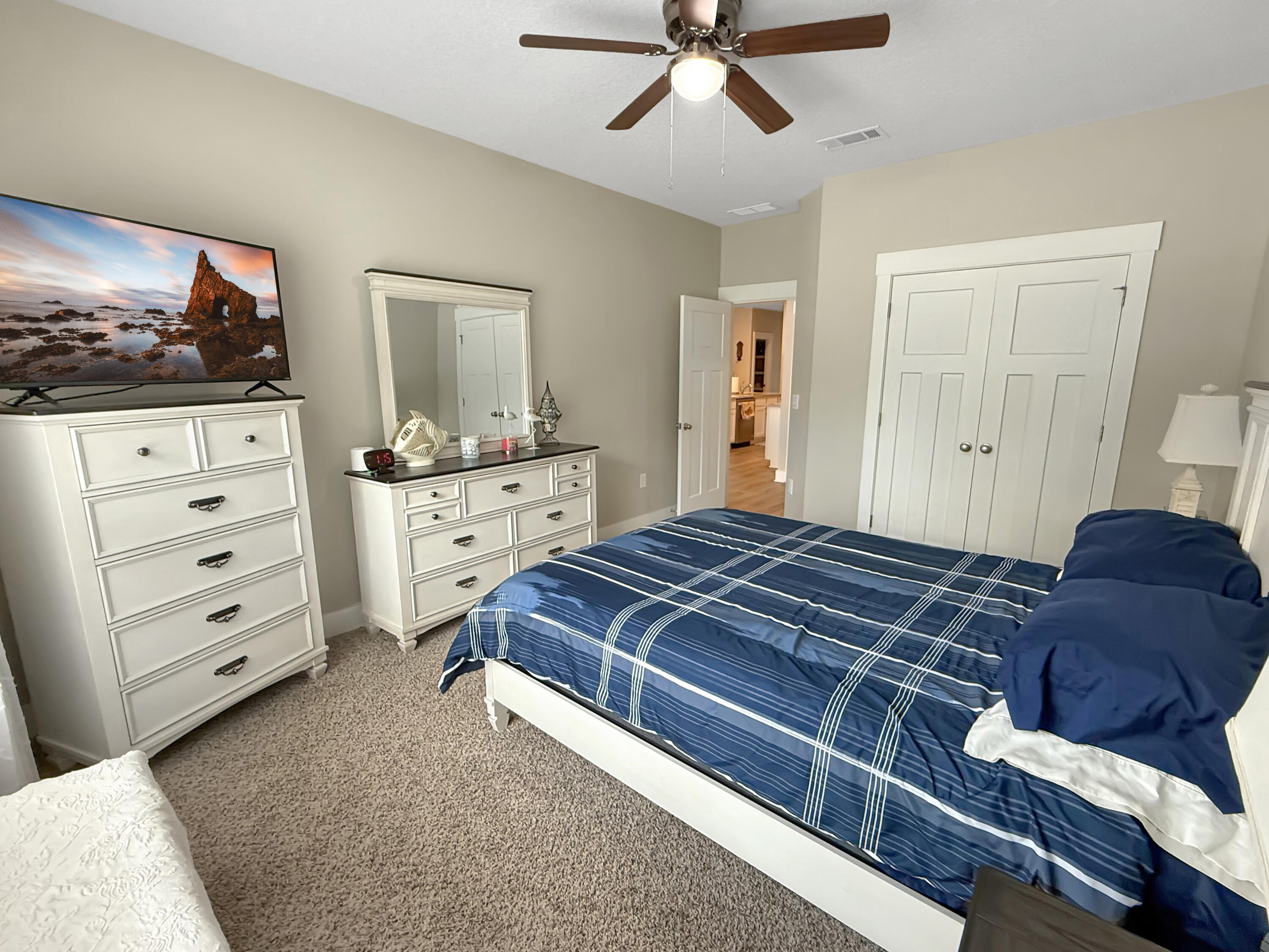 HILLWOOD ESTATES - Residential