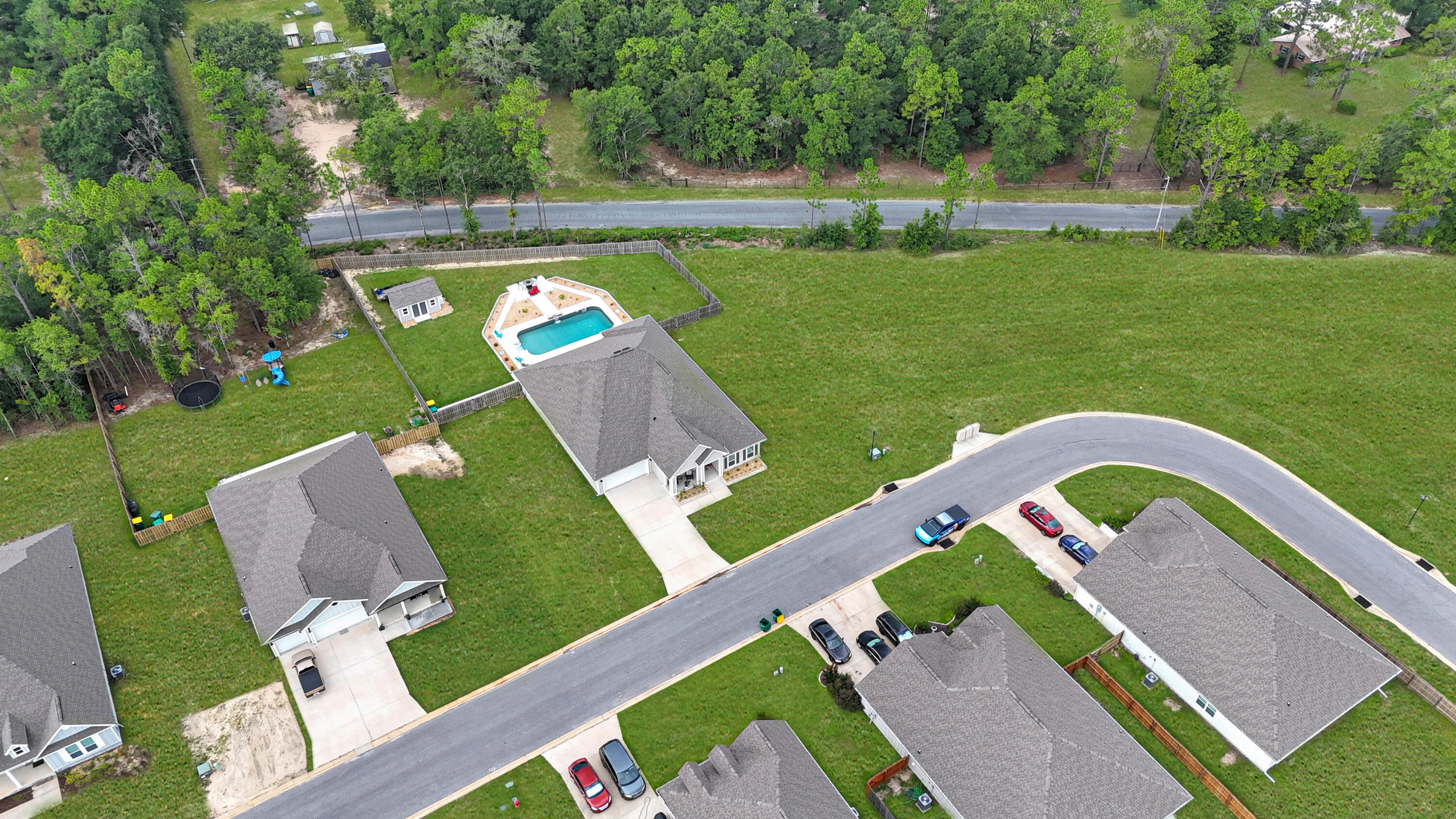 HILLWOOD ESTATES - Residential