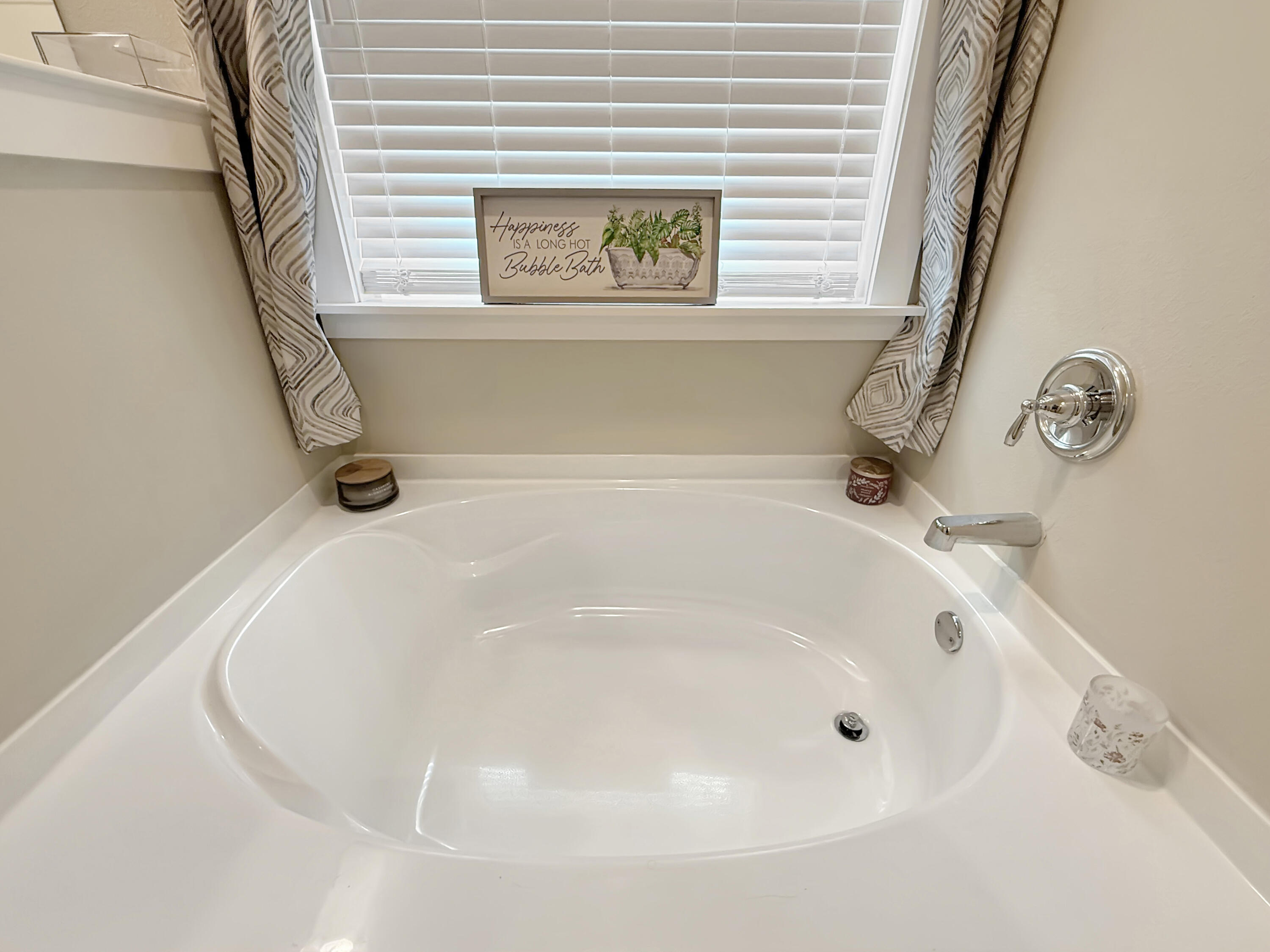 HILLWOOD ESTATES - Residential