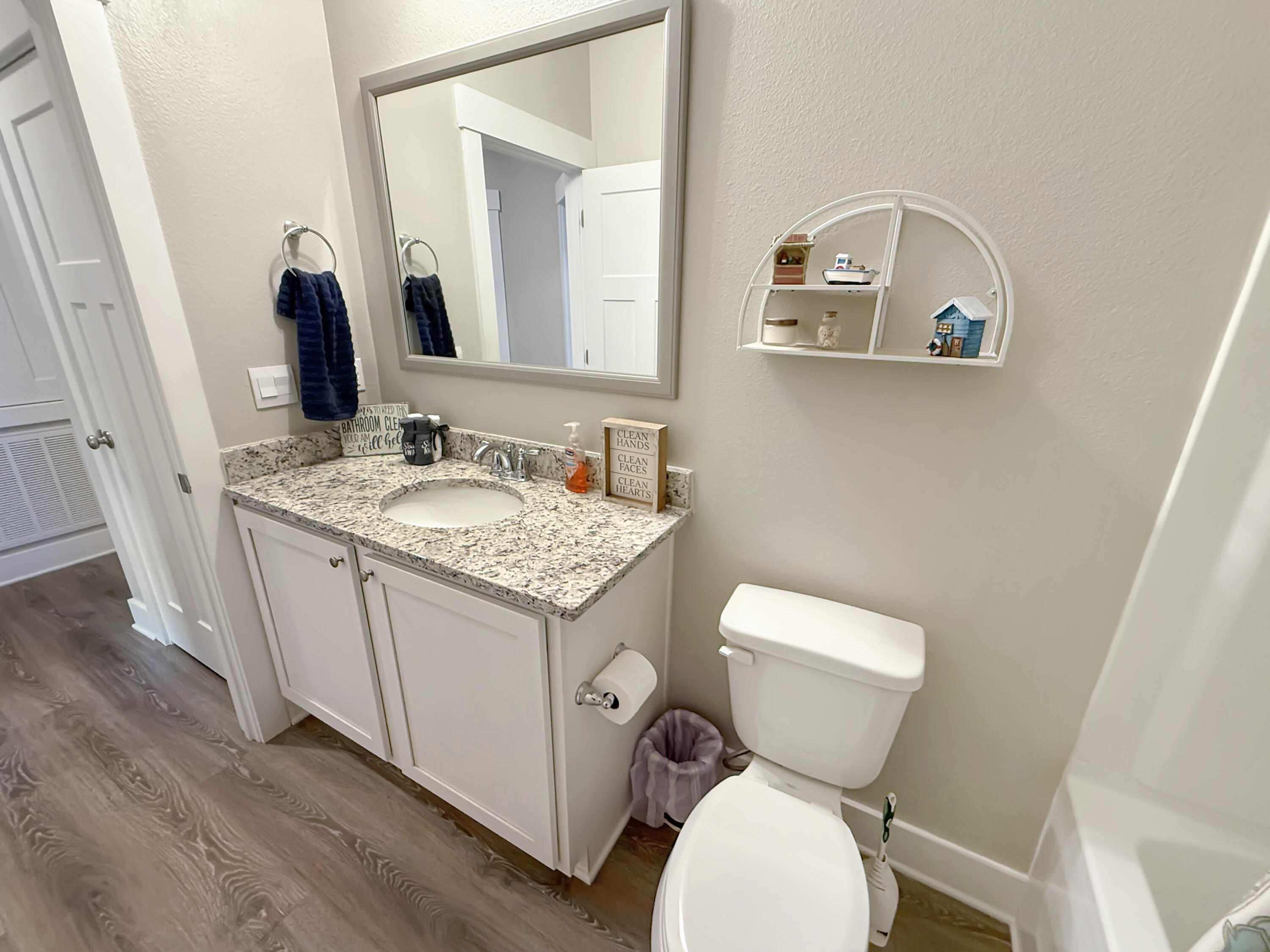 HILLWOOD ESTATES - Residential