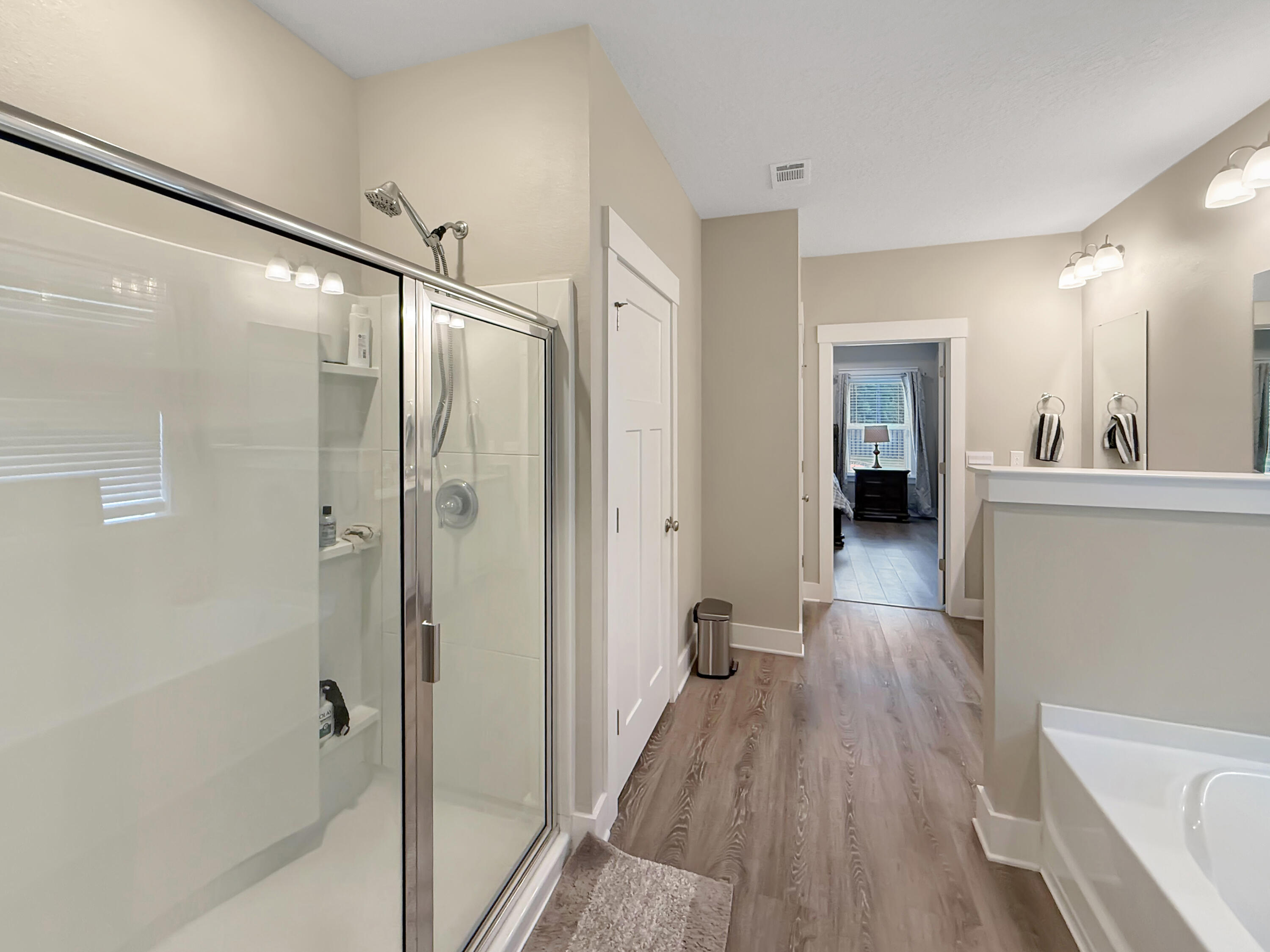 HILLWOOD ESTATES - Residential