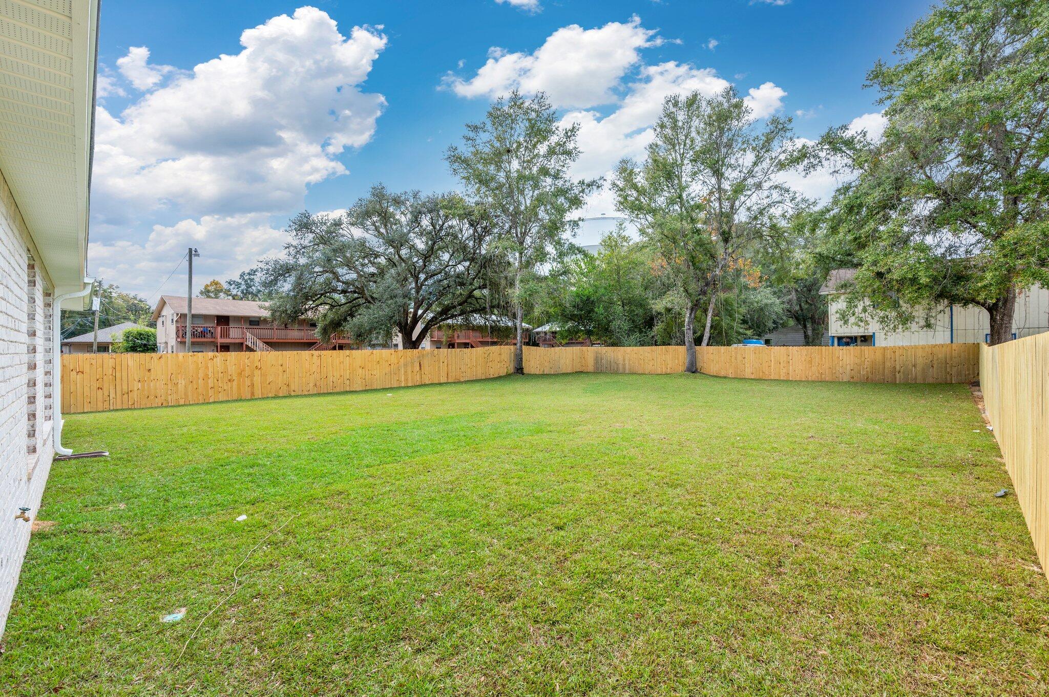 Lola Gardens - Residential