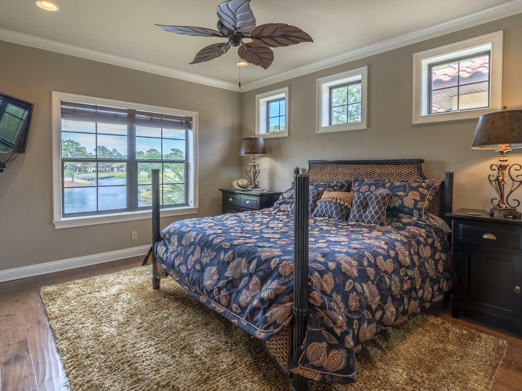 VILLA LAGO - Residential