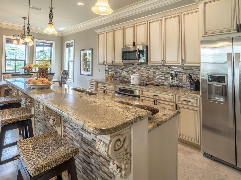 VILLA LAGO - Residential