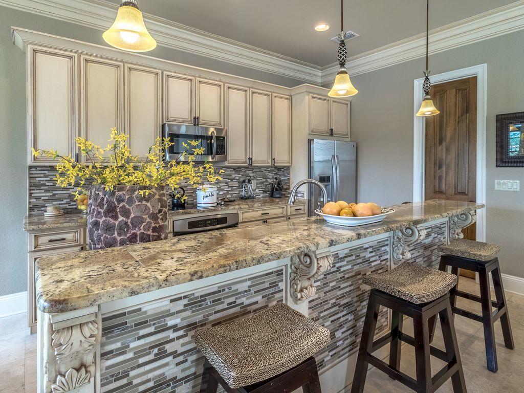 VILLA LAGO - Residential