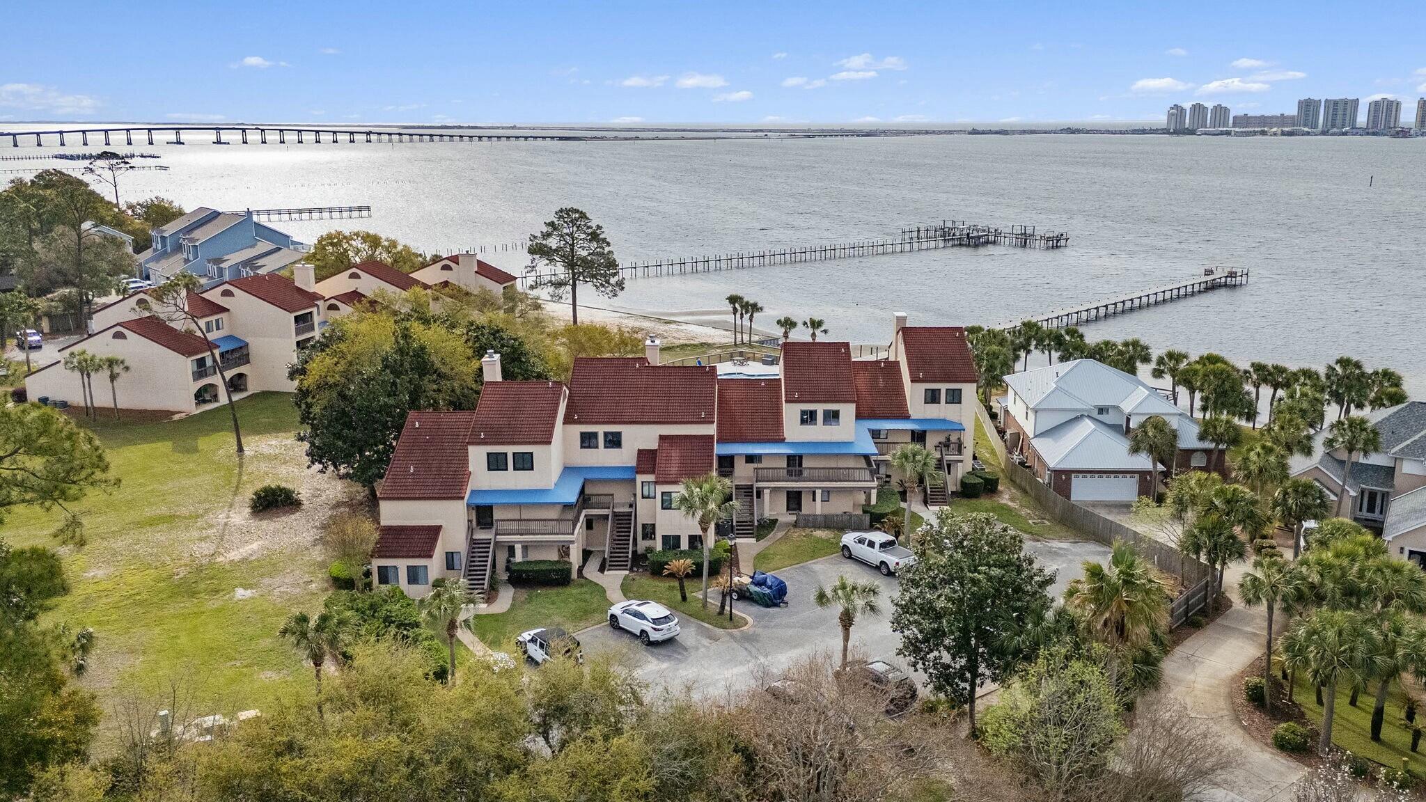 SAFE HARBOUR VILLAGE CONDO - Residential