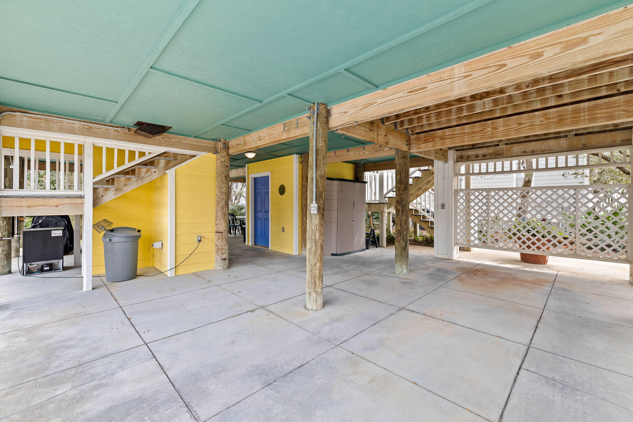 GULF SHORE MANOR - Residential