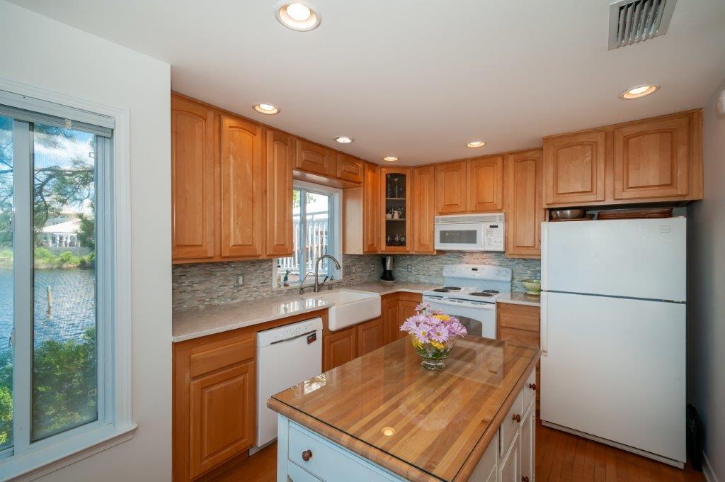 LAKEWOOD OF SEAGROVE BEACH 2 - Residential