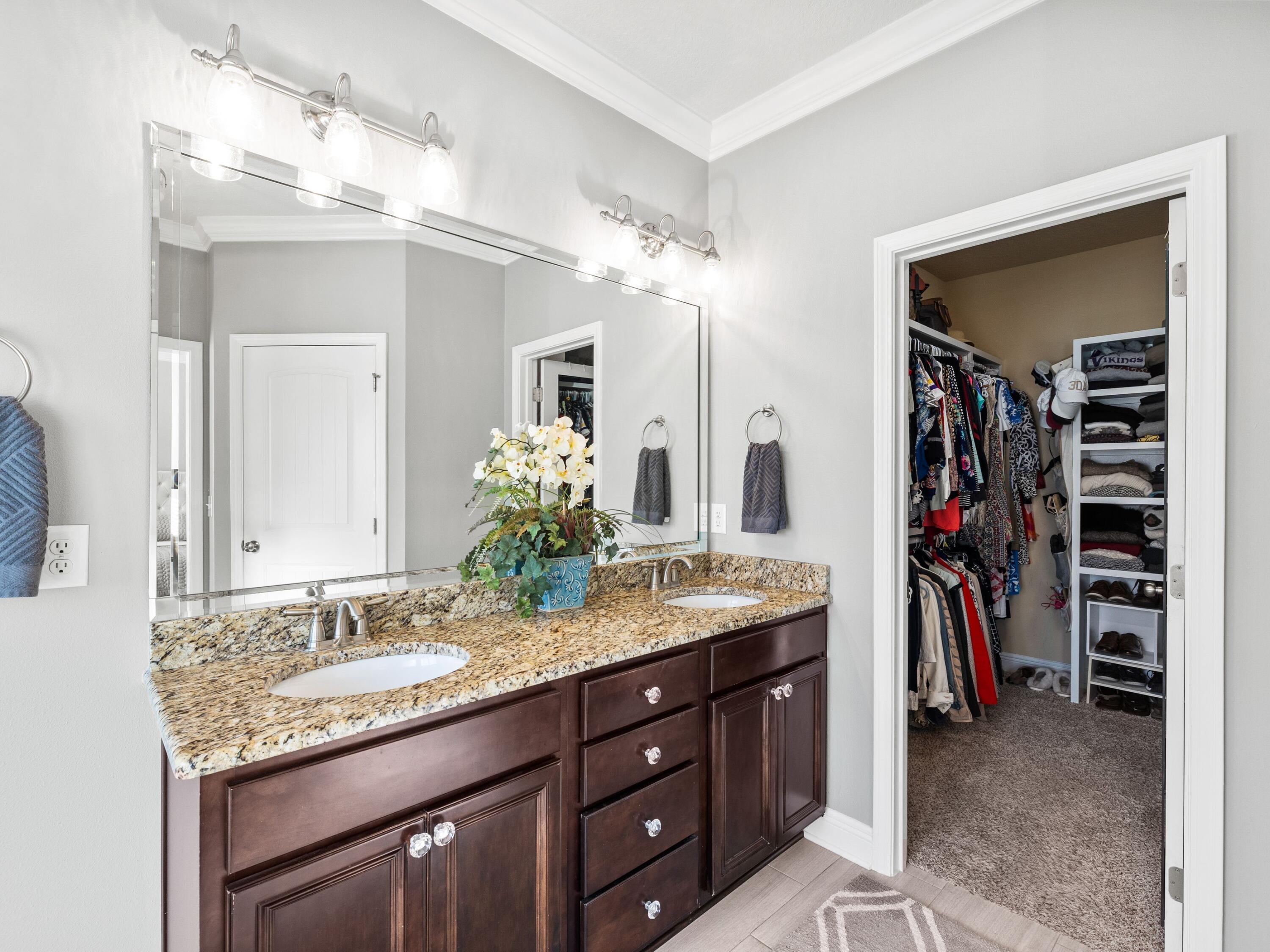 WHISPERING LAKES ESTATES - Residential