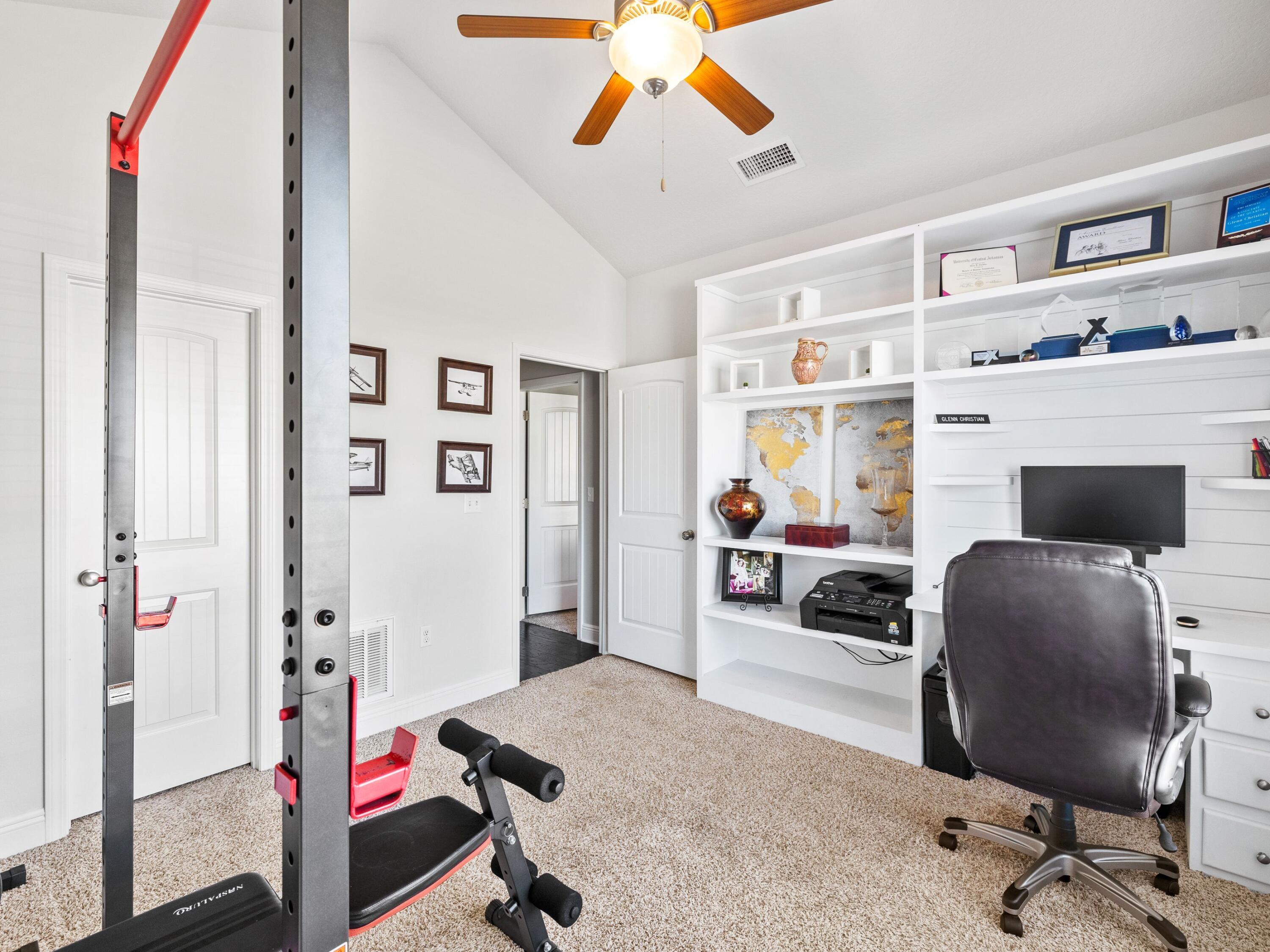 WHISPERING LAKES ESTATES - Residential