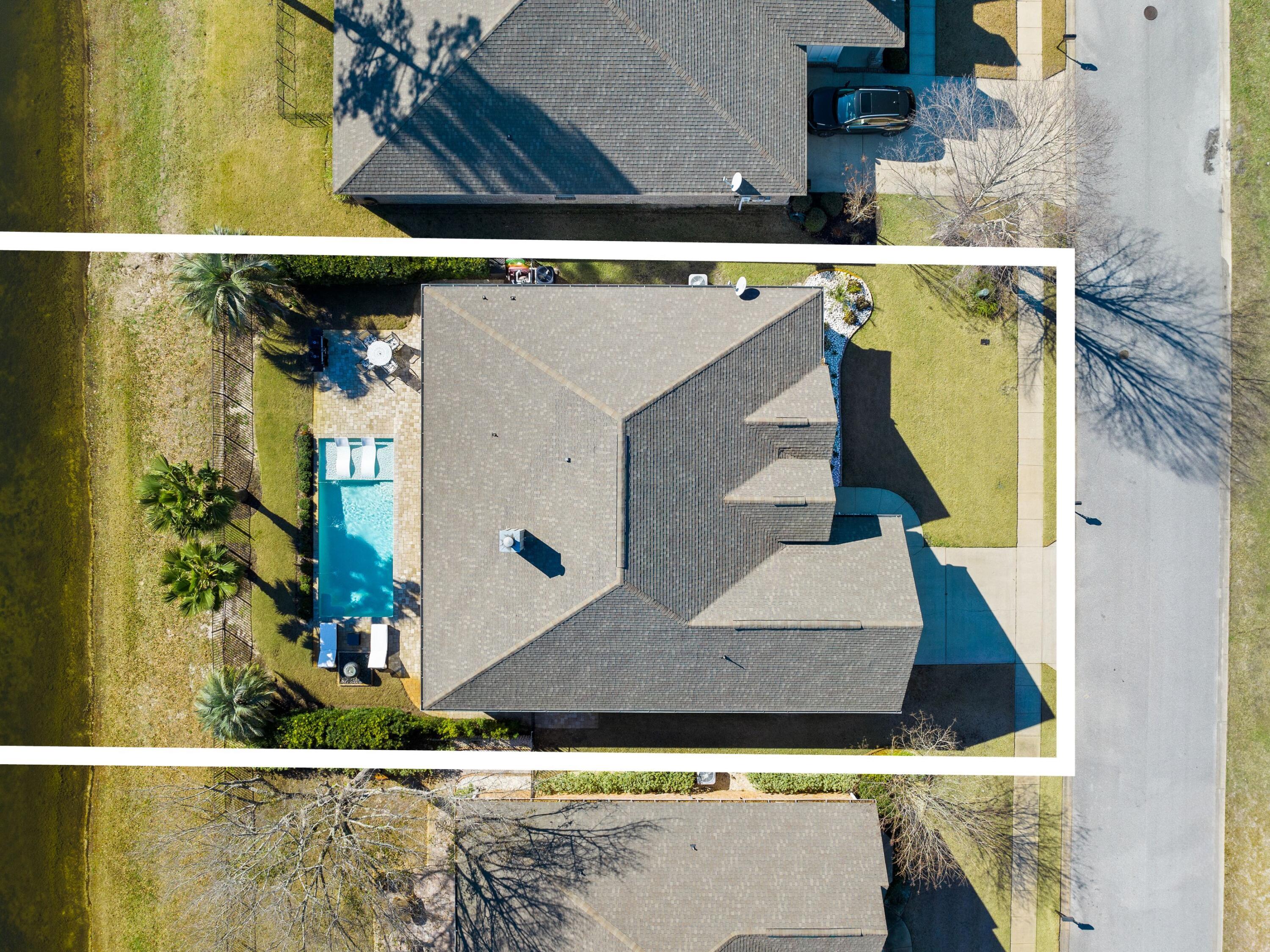 WHISPERING LAKES ESTATES - Residential