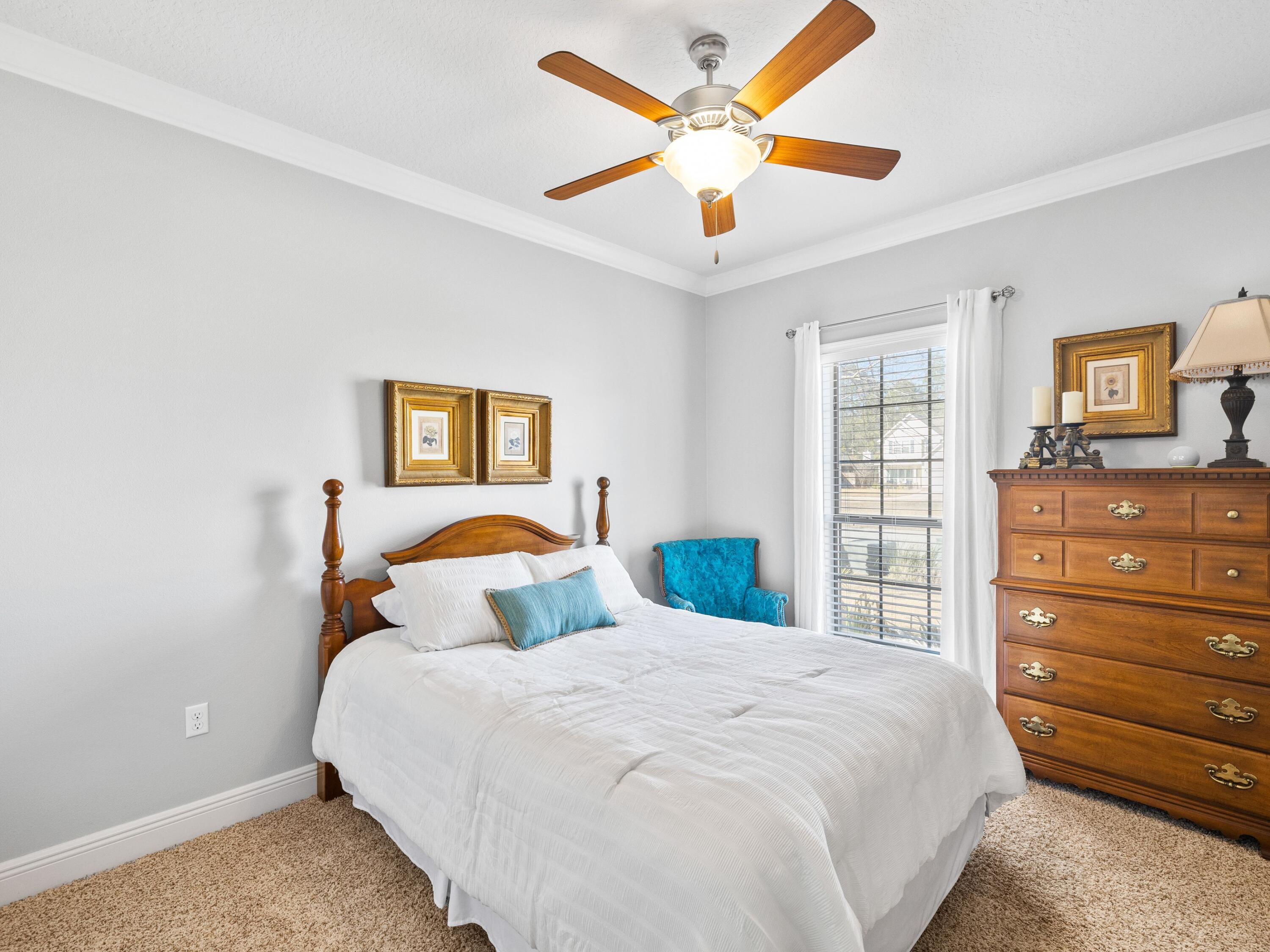 WHISPERING LAKES ESTATES - Residential