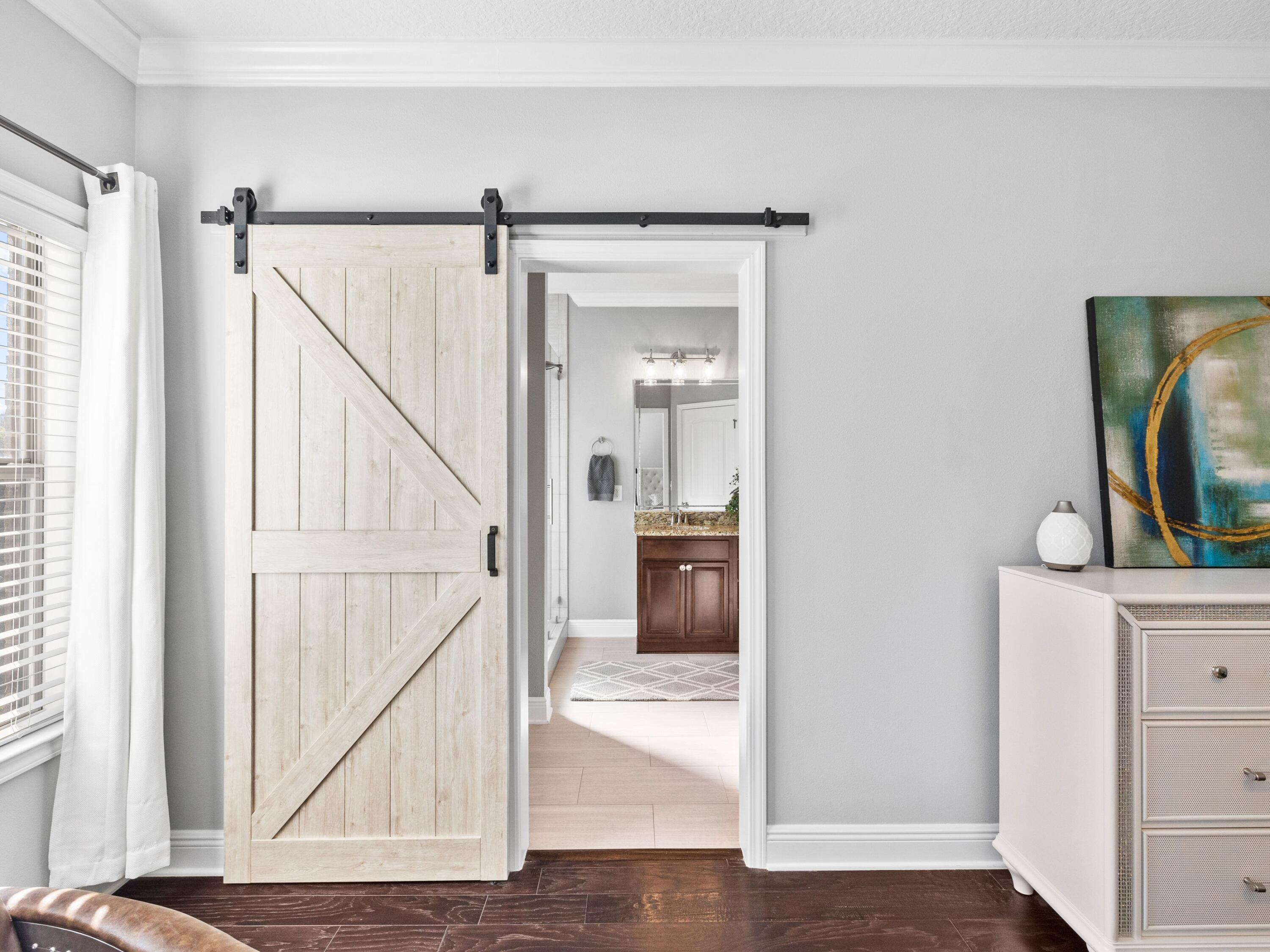 WHISPERING LAKES ESTATES - Residential