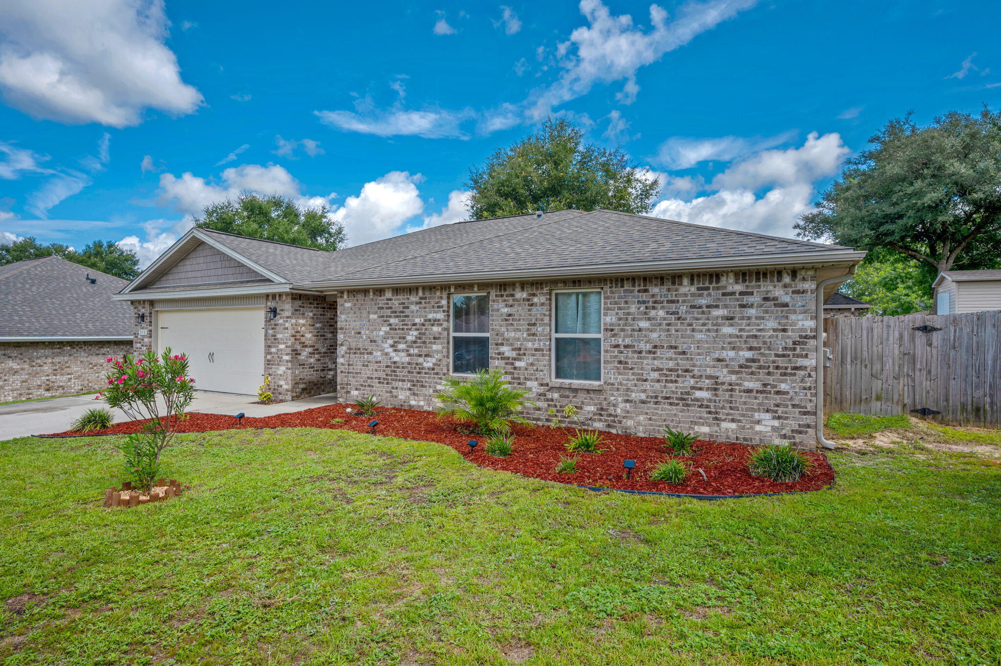 TRAILWOOD ESTATES - Residential