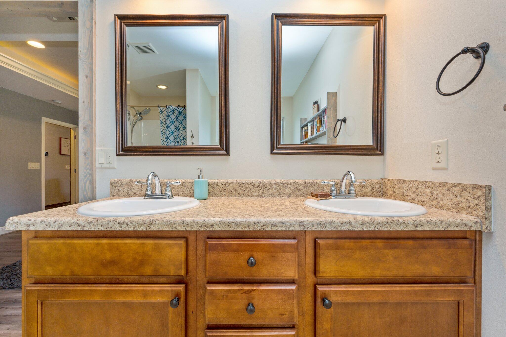 TRAILWOOD ESTATES - Residential