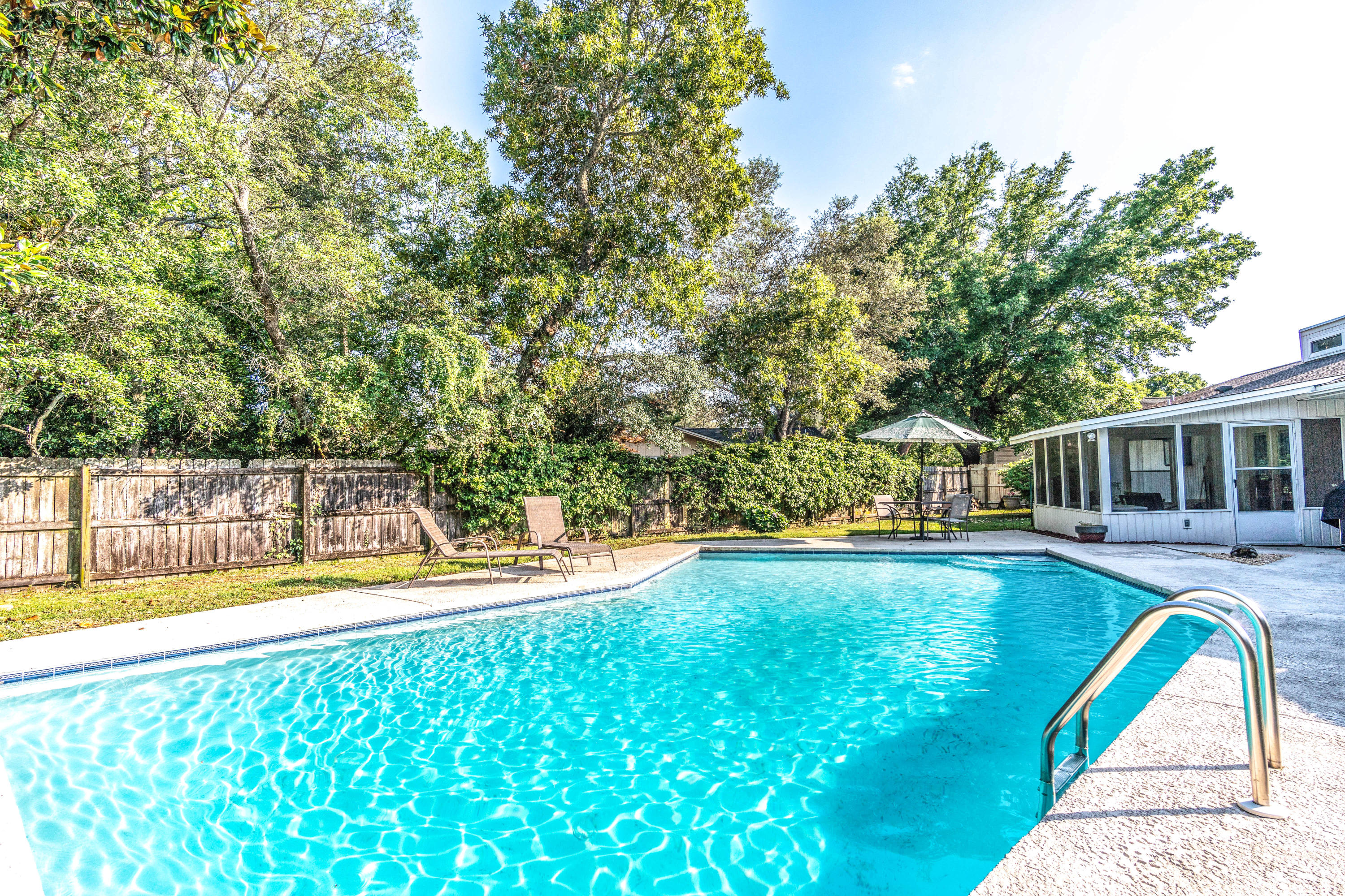 LAKE LORRAINE ESTATES 3 - Residential