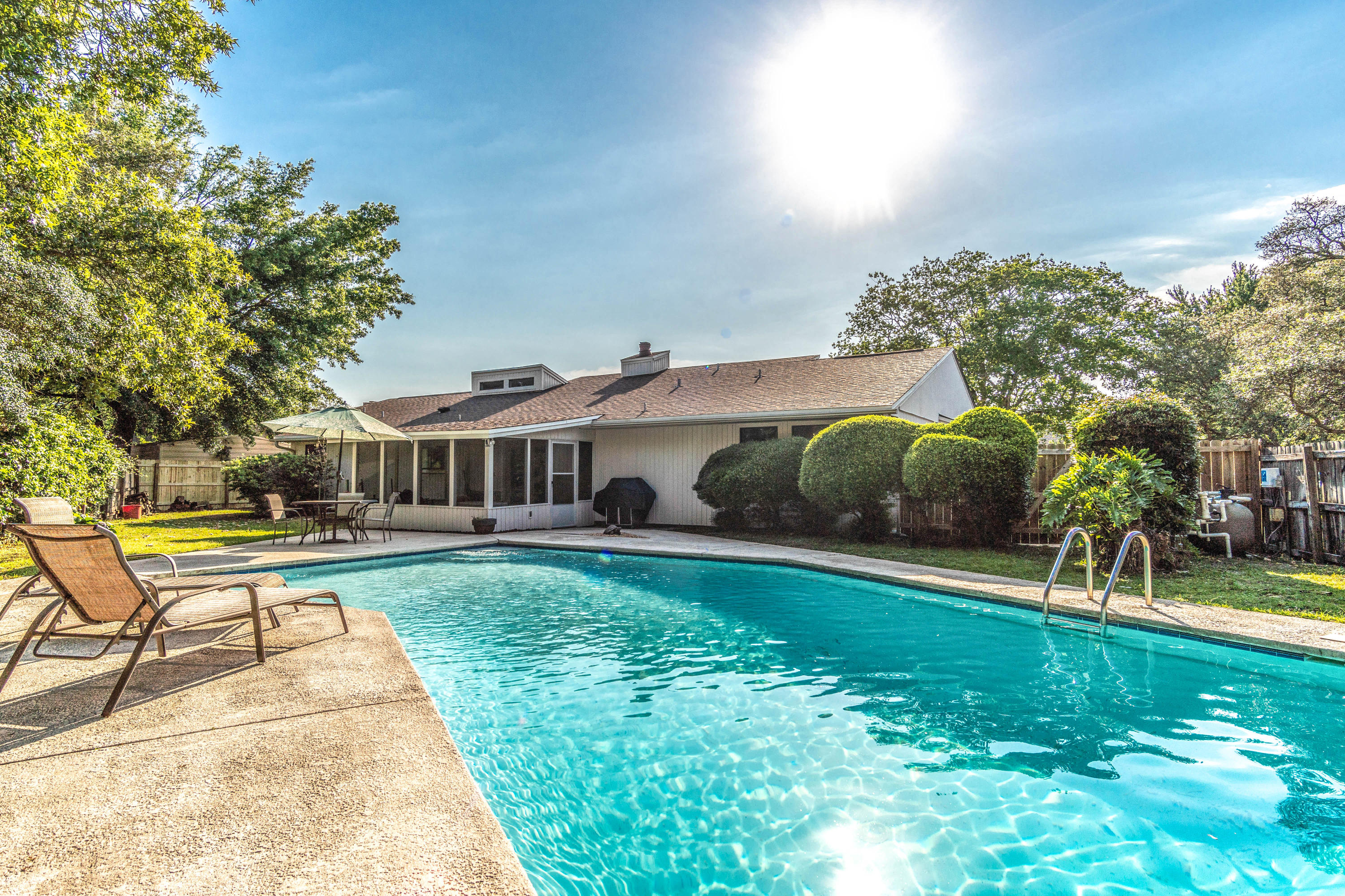 LAKE LORRAINE ESTATES 3 - Residential