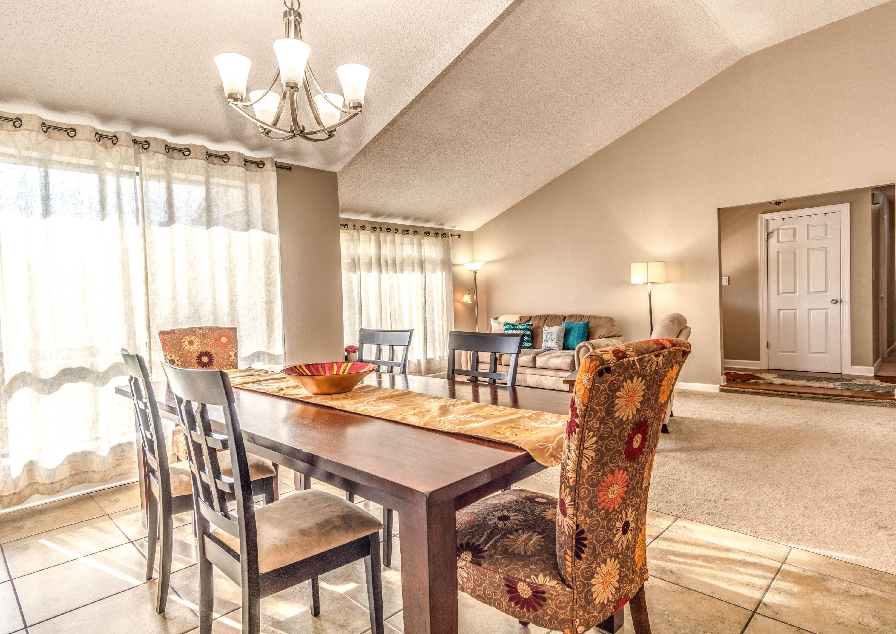 LAKE LORRAINE ESTATES 3 - Residential