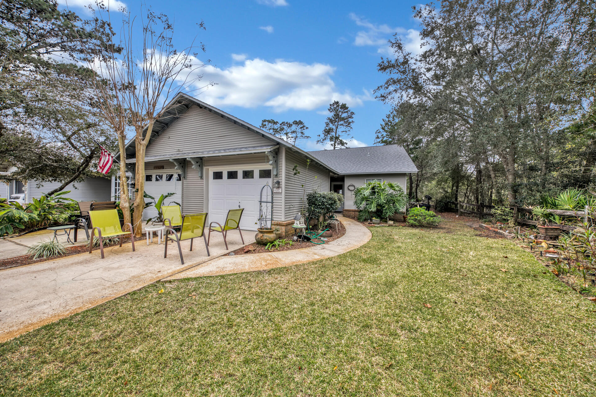 ESCADA - Residential