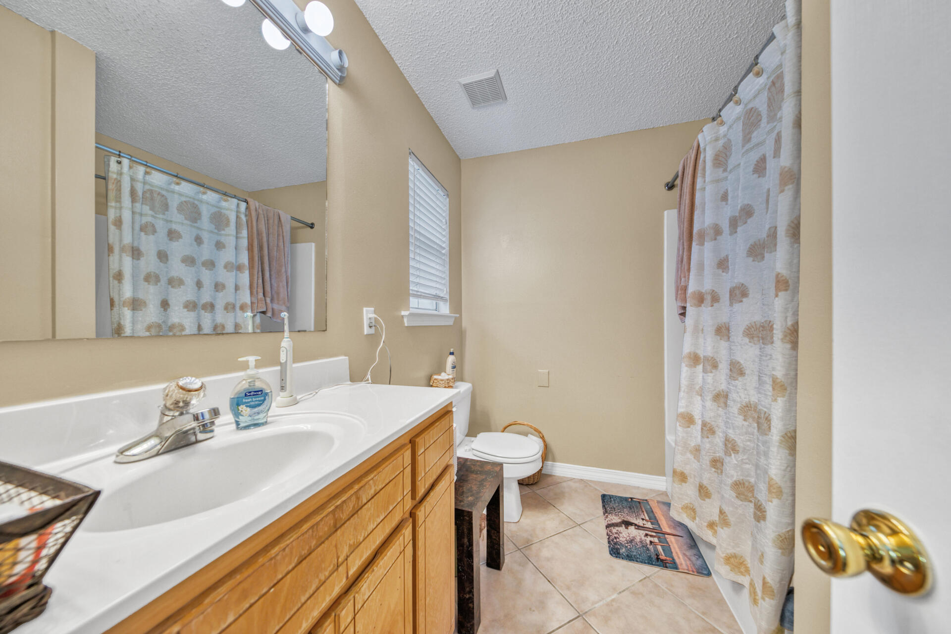 ESCADA - Residential