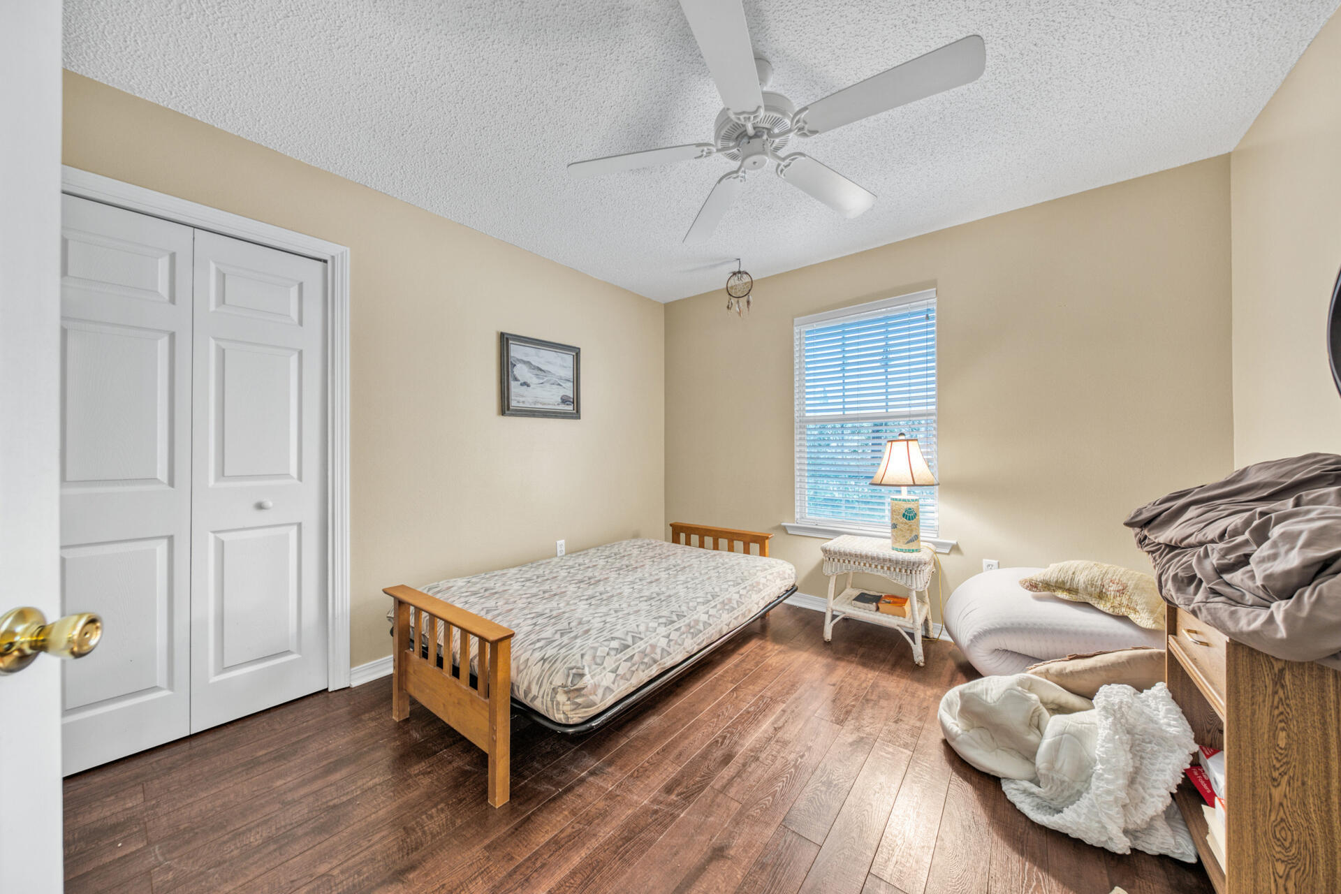 ESCADA - Residential