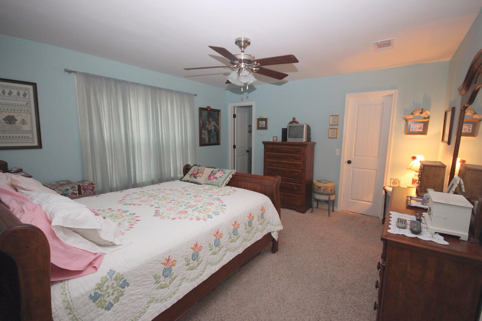 HUNTERS' RIDGE - Residential