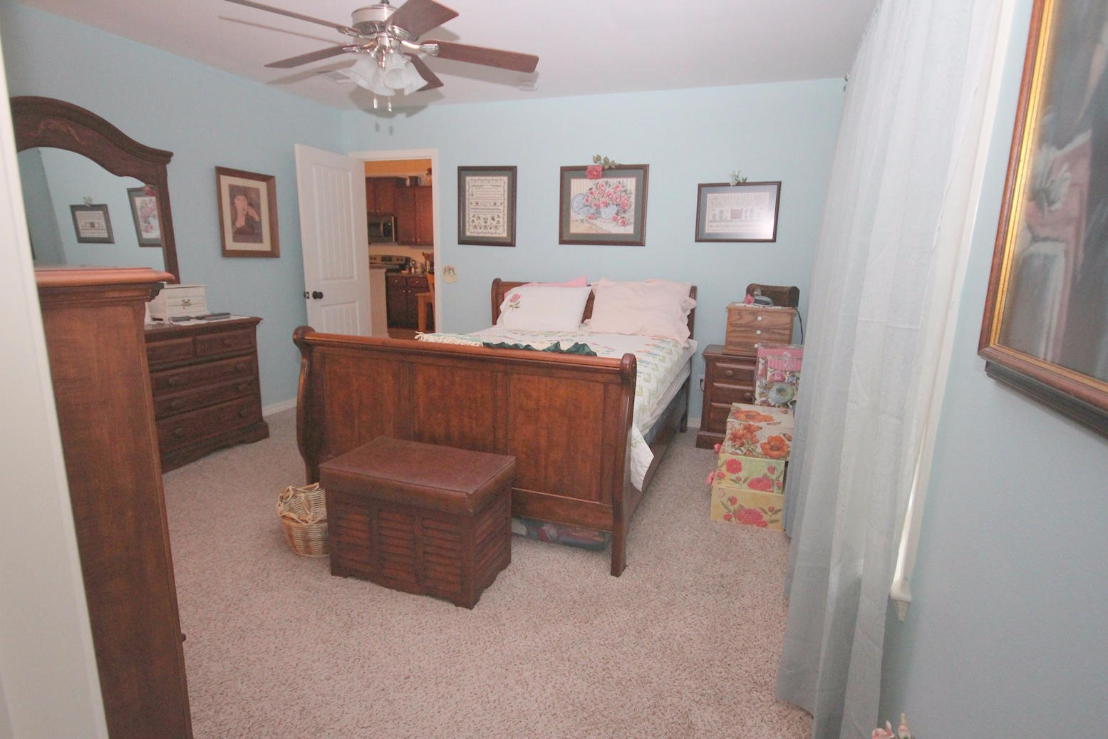 HUNTERS' RIDGE - Residential